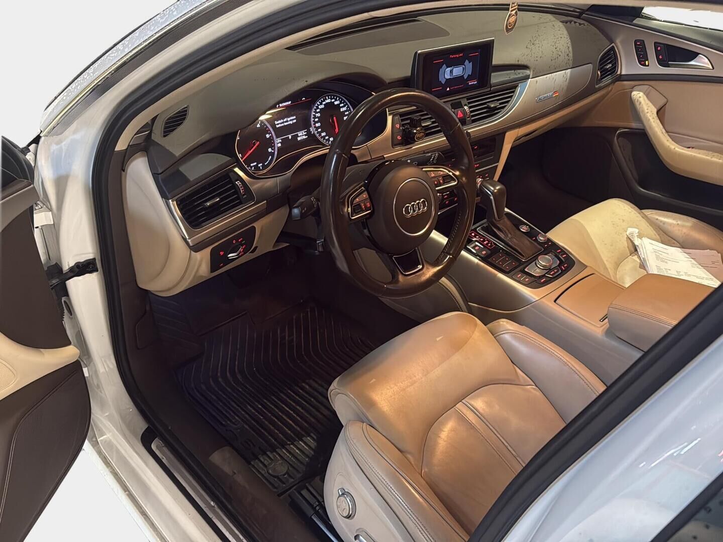 Audi A6 2015 Avant Business Sport 3,0 V6 TDI 160 kW quattro S tronic - Suomiauto | Vakkari | Koukku | Ilma-Alusta | Vaaleat Nahat Muistilla | Lohko&Sisäpistoke | Xenon & Lisävalot | Huippuvarusteet!