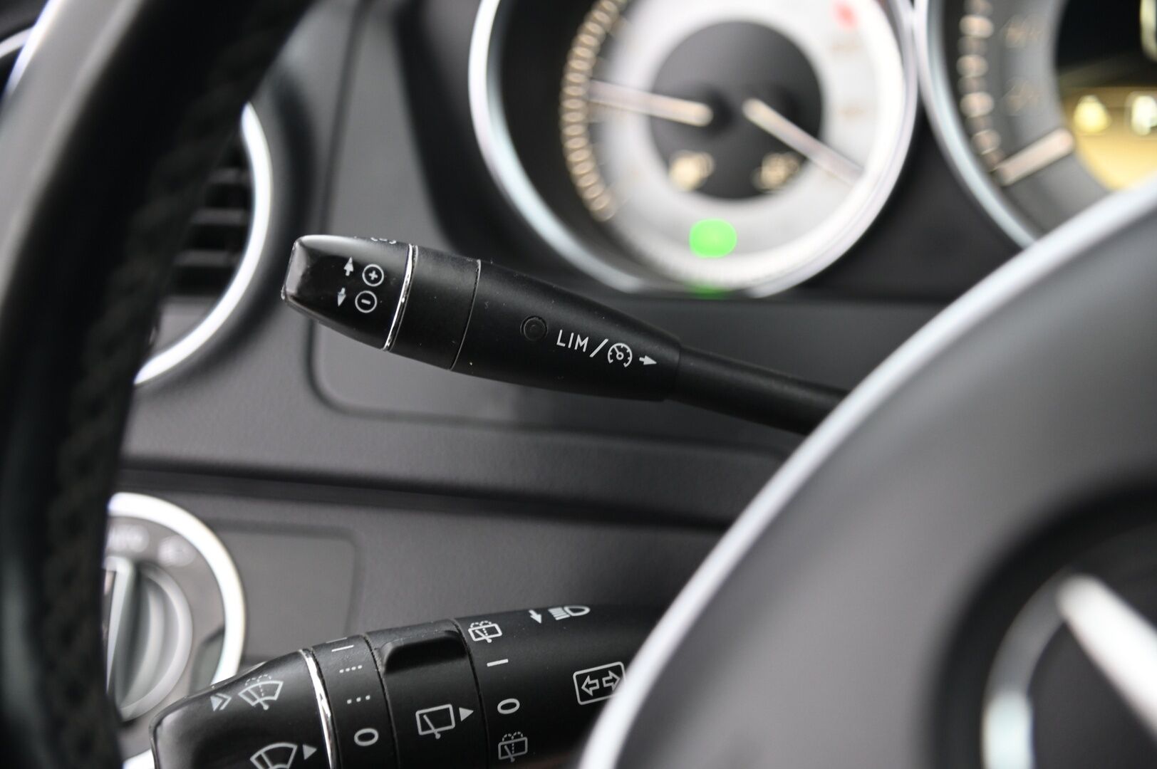 Mercedes-Benz C 2012 C 220 CDI Avantgarde *Vetokoukku / Vakkari  / Xenon* - *Juuri saapunut / 2x renkaat ja vanteet*