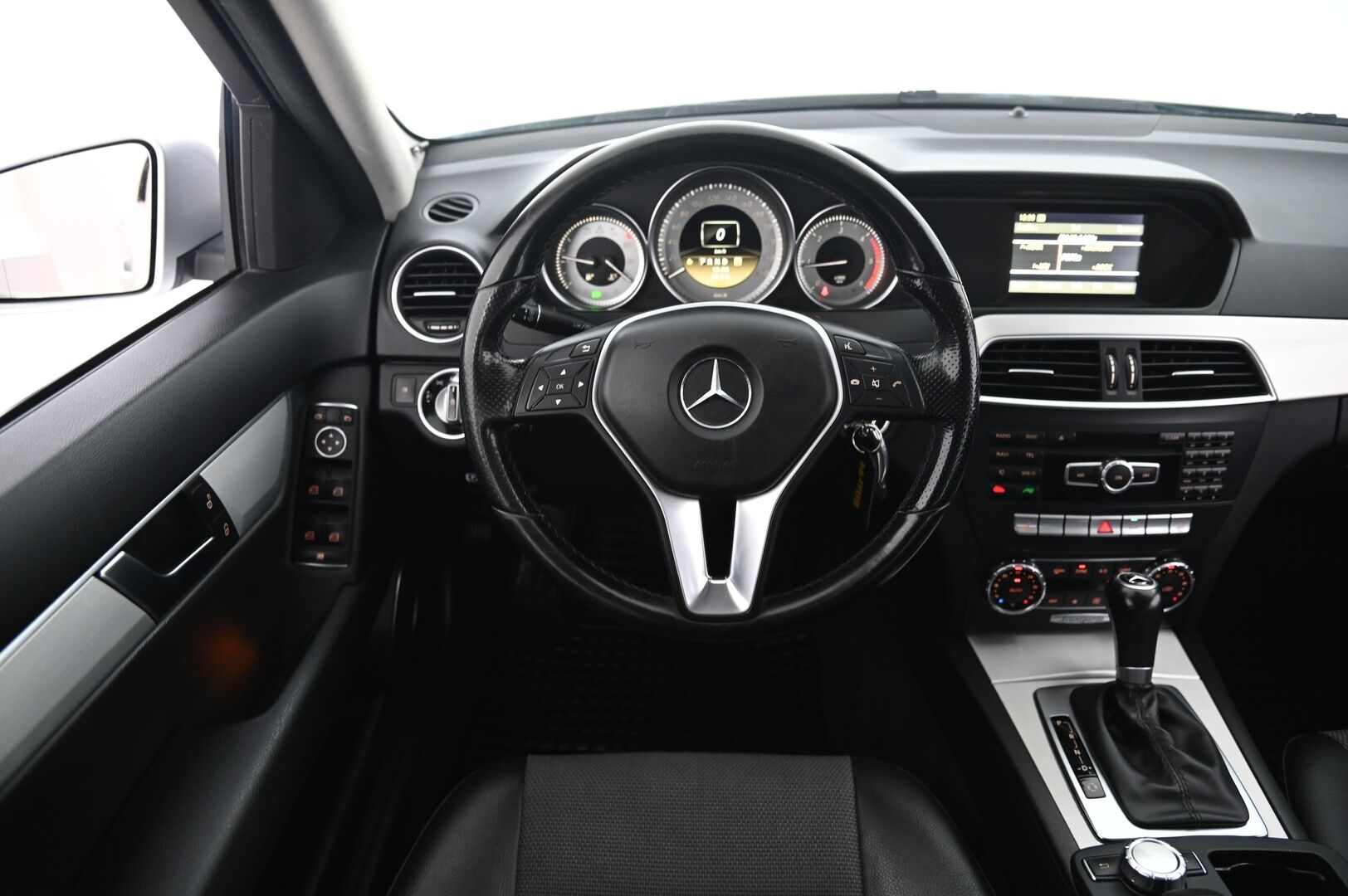 Mercedes-Benz C 2012 C 220 CDI Avantgarde *Vetokoukku / Vakkari  / Xenon* - *Juuri saapunut / 2x renkaat ja vanteet*