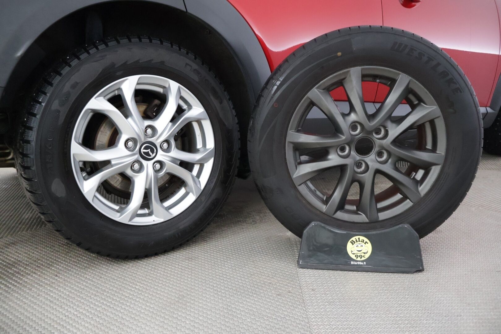 Mazda CX-3 2015 2,0 (120) SKYACTIV-G Premium Plus 6AT EC2 *Suomi-auto / Lohko / P.Kamera / Navi* - *LED / Tutkat / Kaistavahti*