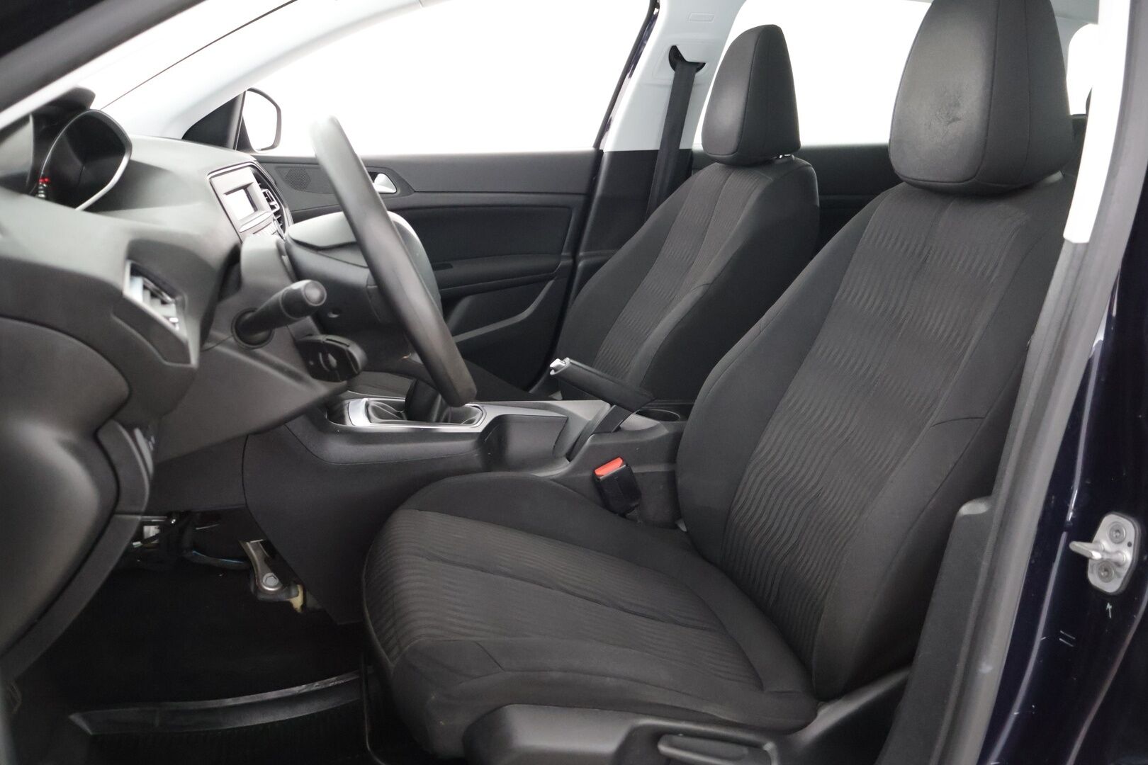 Peugeot 308 2015 SW Access PureTech 110 - Juuri katsastettu / Jakopää tehty / Suomiauto