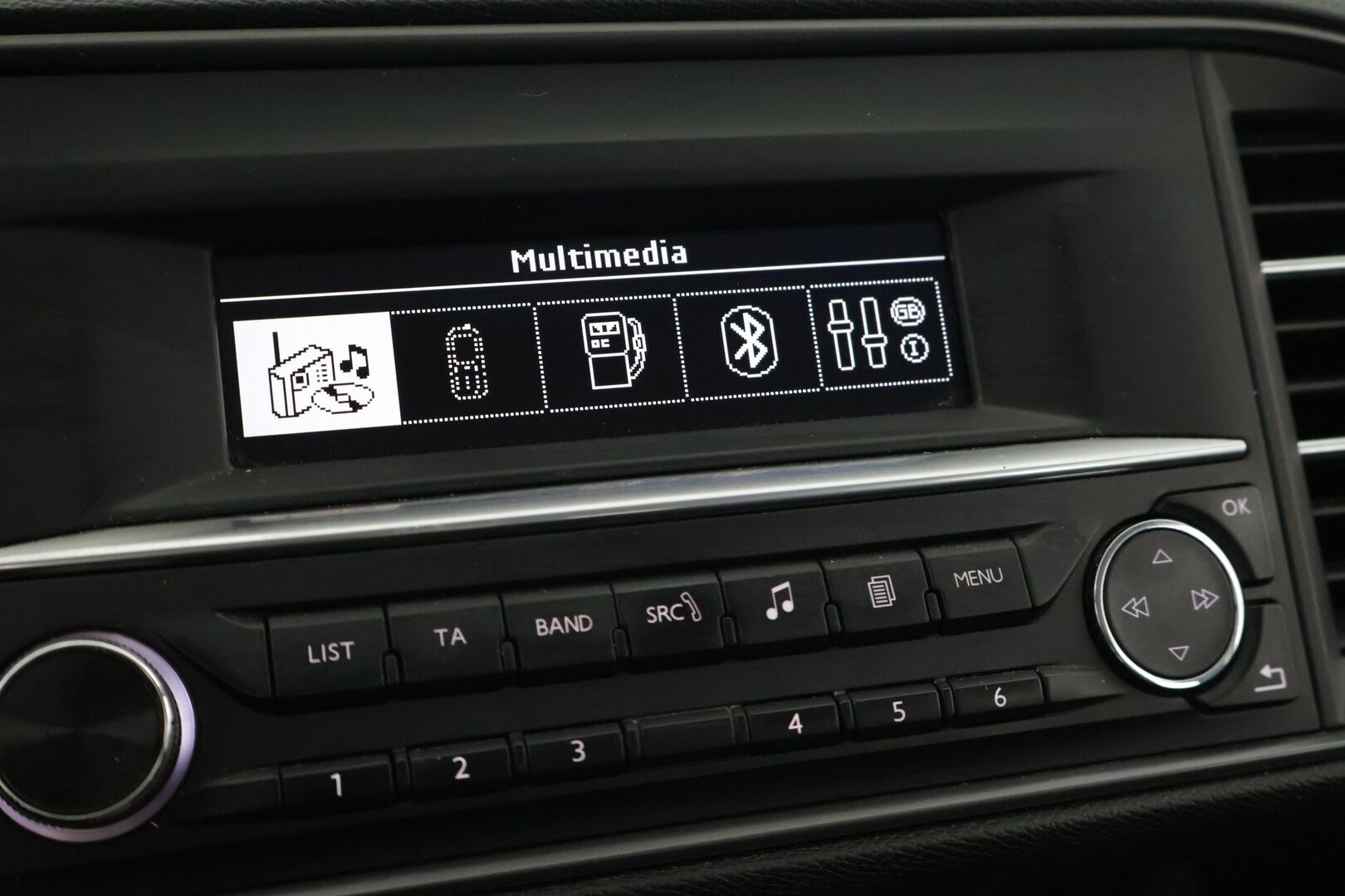 Peugeot 308 2015 SW Access PureTech 110 - Juuri katsastettu / Jakopää tehty / Suomiauto