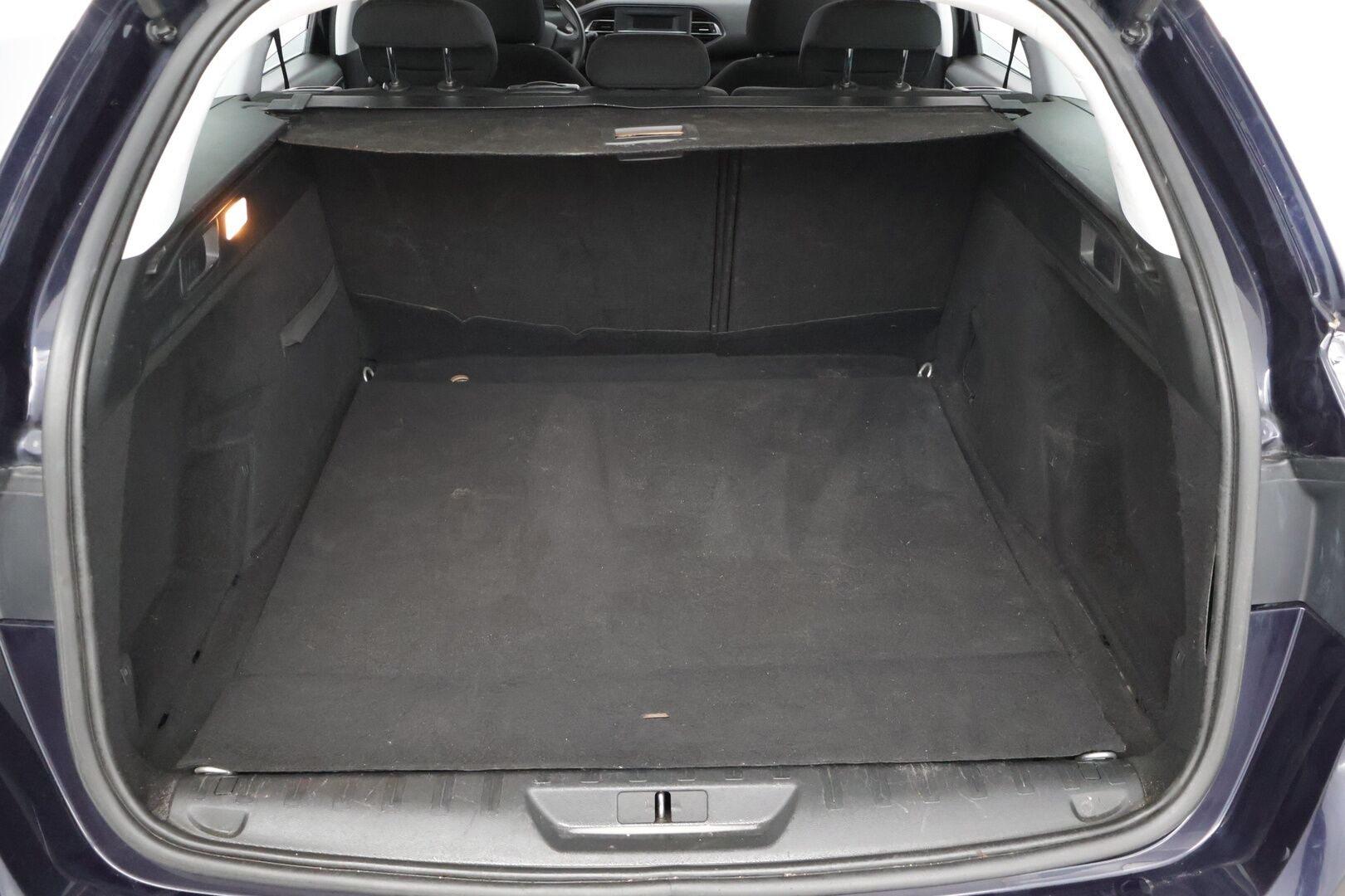 Peugeot 308 2015 SW Access PureTech 110 - Juuri katsastettu / Jakopää tehty / Suomiauto