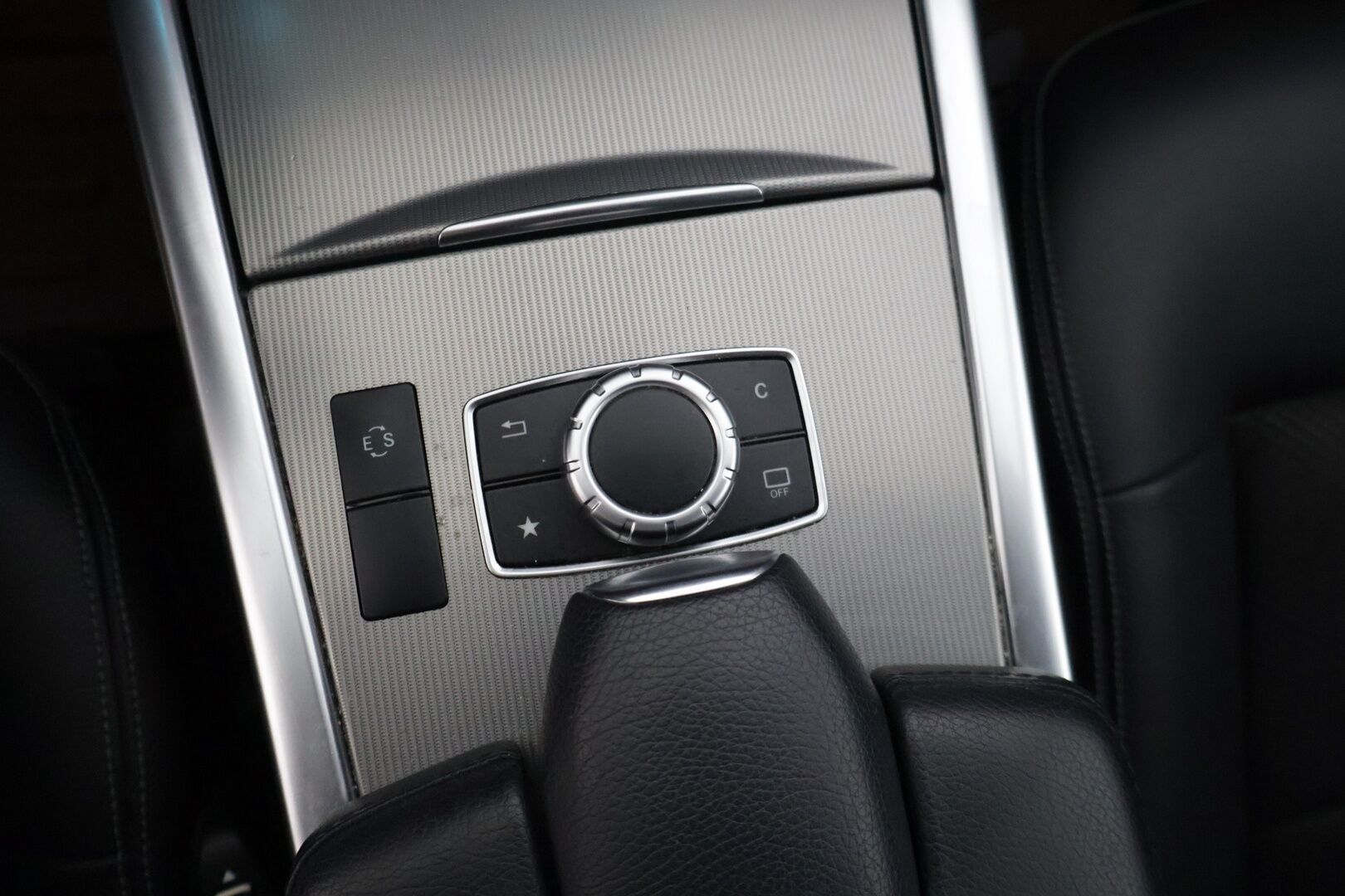 Mercedes-Benz E 2015 250 BlueTec T 4Matic A Premium Business *Ortopedipenkit / Sähkökontti /  Vakkari / Webasto / P. Tutkat* - Suomi-auto / Juuri huollettu!