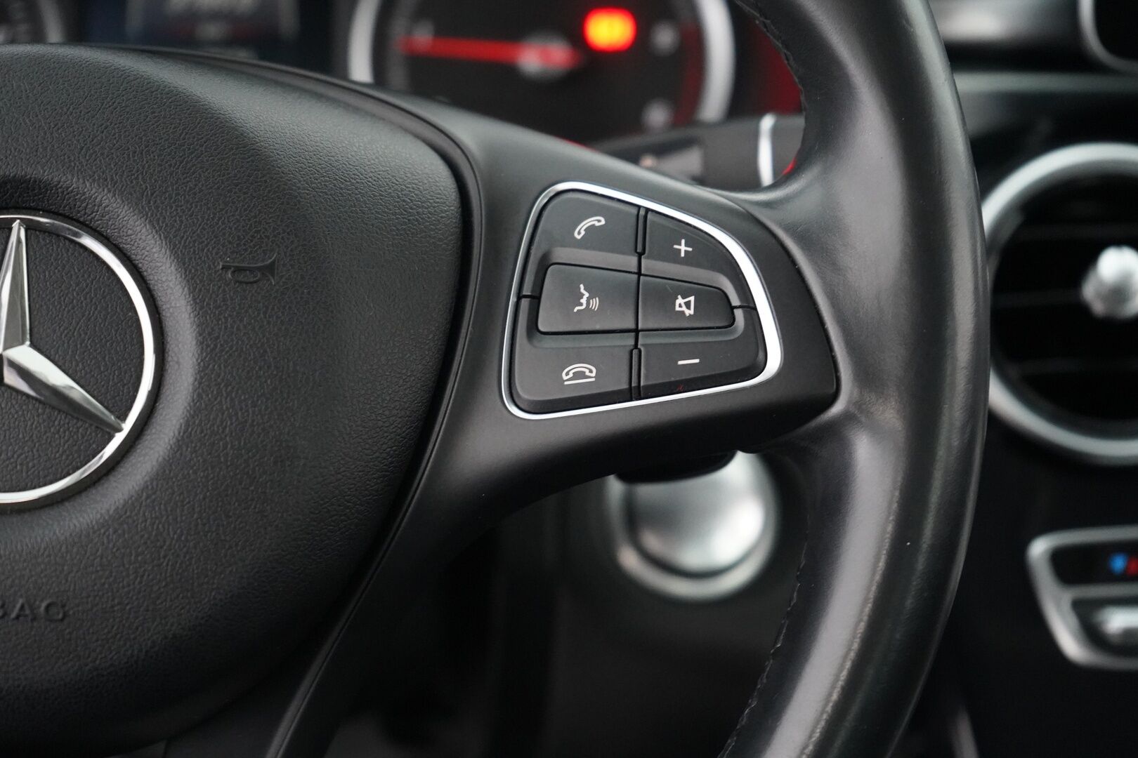 Mercedes-Benz C 2015 180 BlueTec A Premium Business *ILS / Koukku / Tutkat / Sporttipenkit* - Suomi-auto / Juuri huollettu / Kahdet MB:n vanteet! - HULLUT AVAJAISHULINAT KORKOTARJOUS 3,29 %