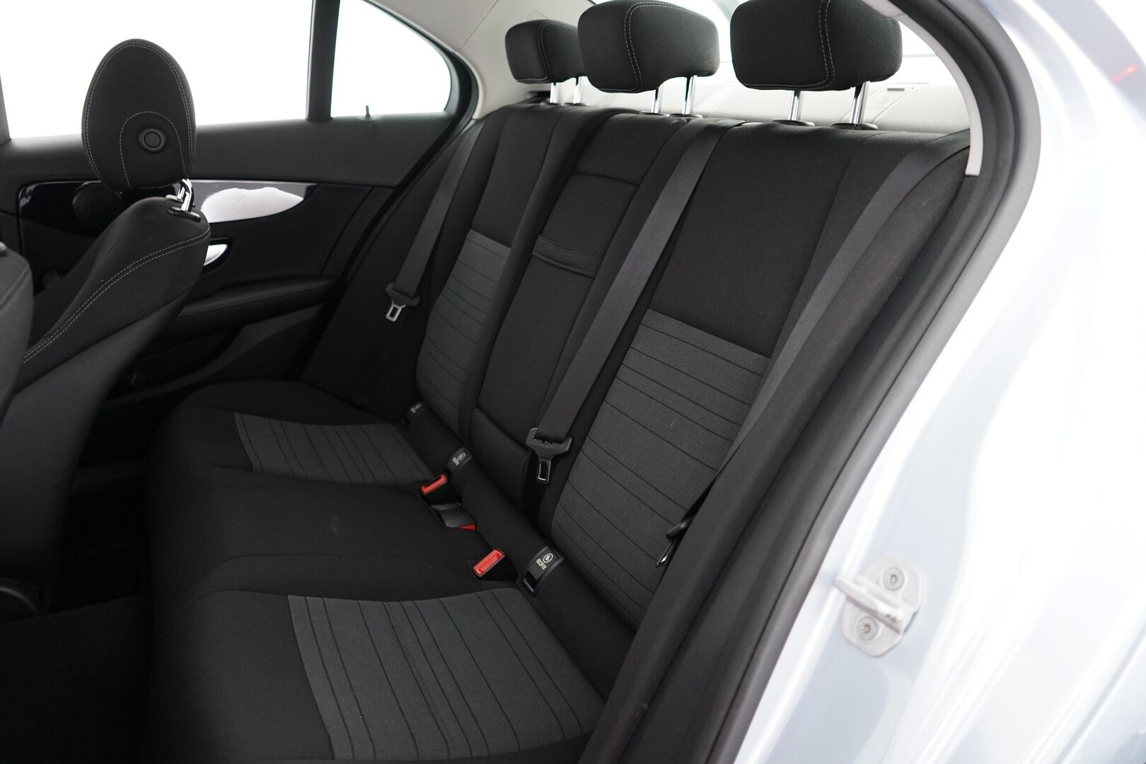 Mercedes-Benz C 2015 180 BlueTec A Premium Business *ILS / Koukku / Tutkat / Sporttipenkit* - Suomi-auto / Juuri huollettu / Kahdet MB:n vanteet! - HULLUT AVAJAISHULINAT KORKOTARJOUS 3,29 %