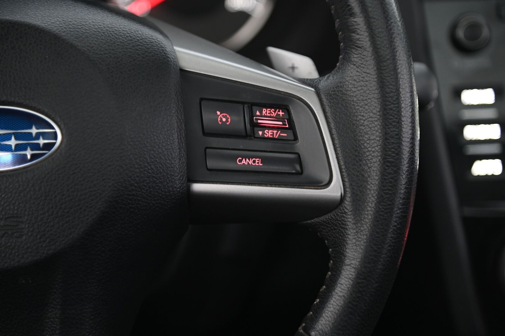 Subaru Forester 2015 2,0 XE TD CVT*Lasikattoluukku / P-kamera / Vetokoukku / Lohko&sisätilanlämmitin* - *Juuri tullut / Suomi-auto* - HULLUT AVAJAISHULINAT KORKOTARJOUS 3,29 %