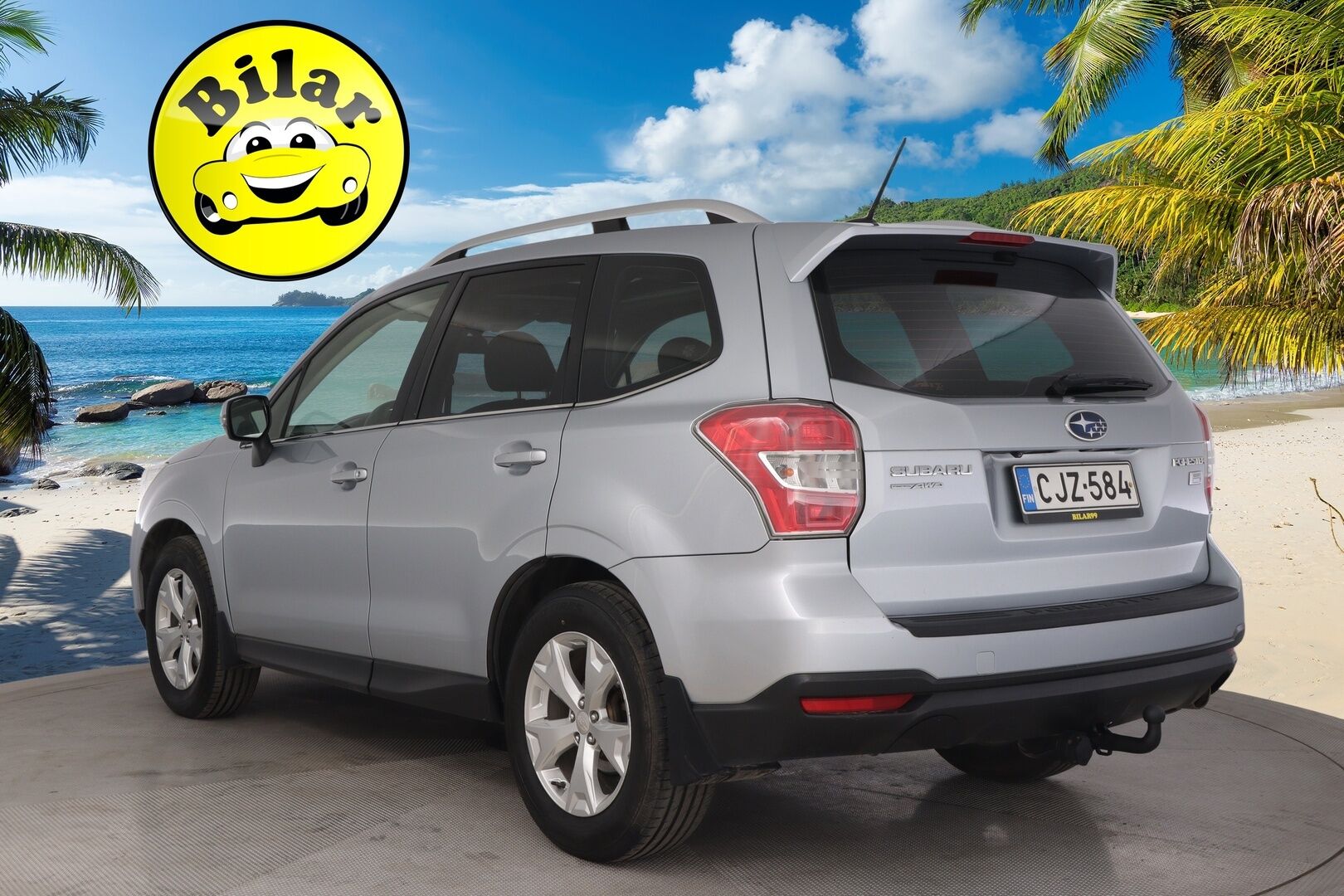 Subaru Forester 2015 2,0 XE TD CVT - Lasikattoluukku | P-kamera | Vetokoukku | Lohko&sisätilanlämmitin | 2x renkaat&alumiinivanteet