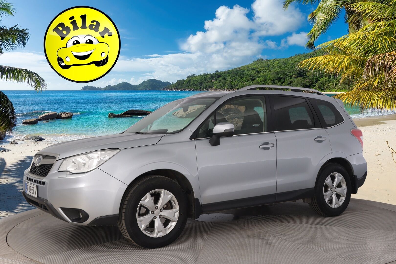 Subaru Forester 2015 2,0 XE TD CVT - Lasikattoluukku | P-kamera | Vetokoukku | Lohko&sisätilanlämmitin | 2x renkaat&alumiinivanteet