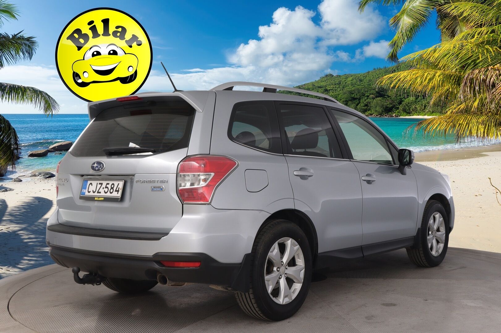Subaru Forester 2015 2,0 XE TD CVT - Lasikattoluukku | P-kamera | Vetokoukku | Lohko&sisätilanlämmitin | 2x renkaat&alumiinivanteet