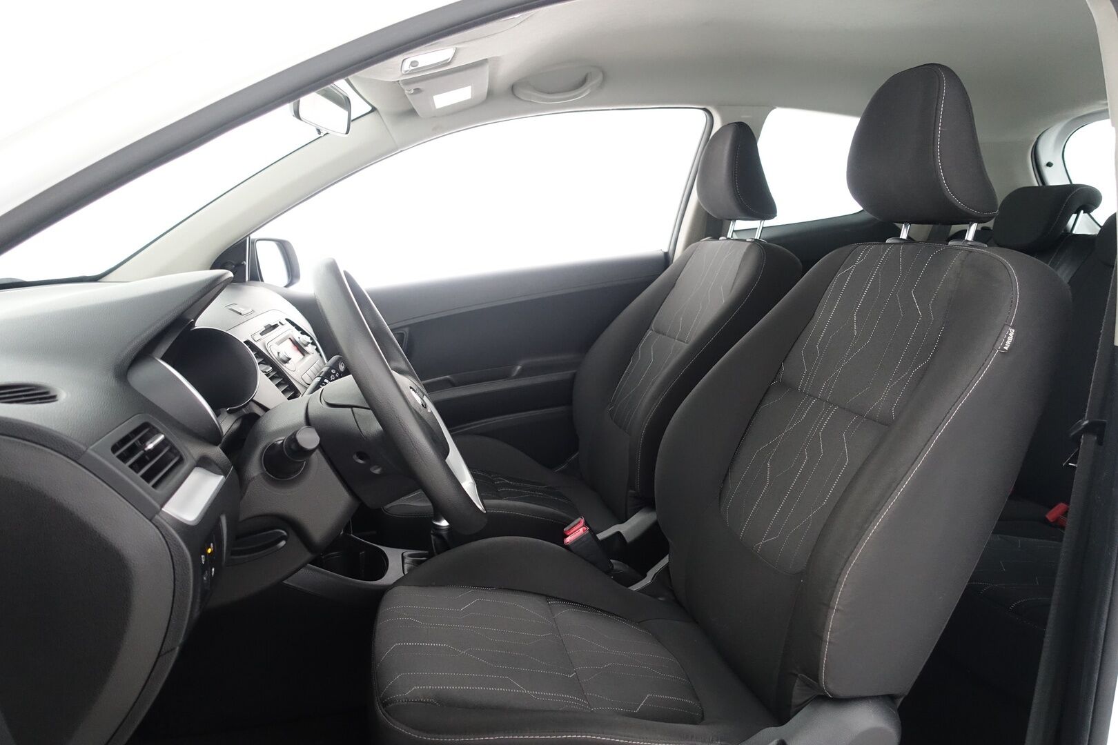 Kia Picanto 2015 KIA Picanto 1,0 ISG LX 3D EcoDynamics - | Suomi-auto | Kahdet renkaat | Lohko+sisätilanlämmitin | Radio | huoltokirja |