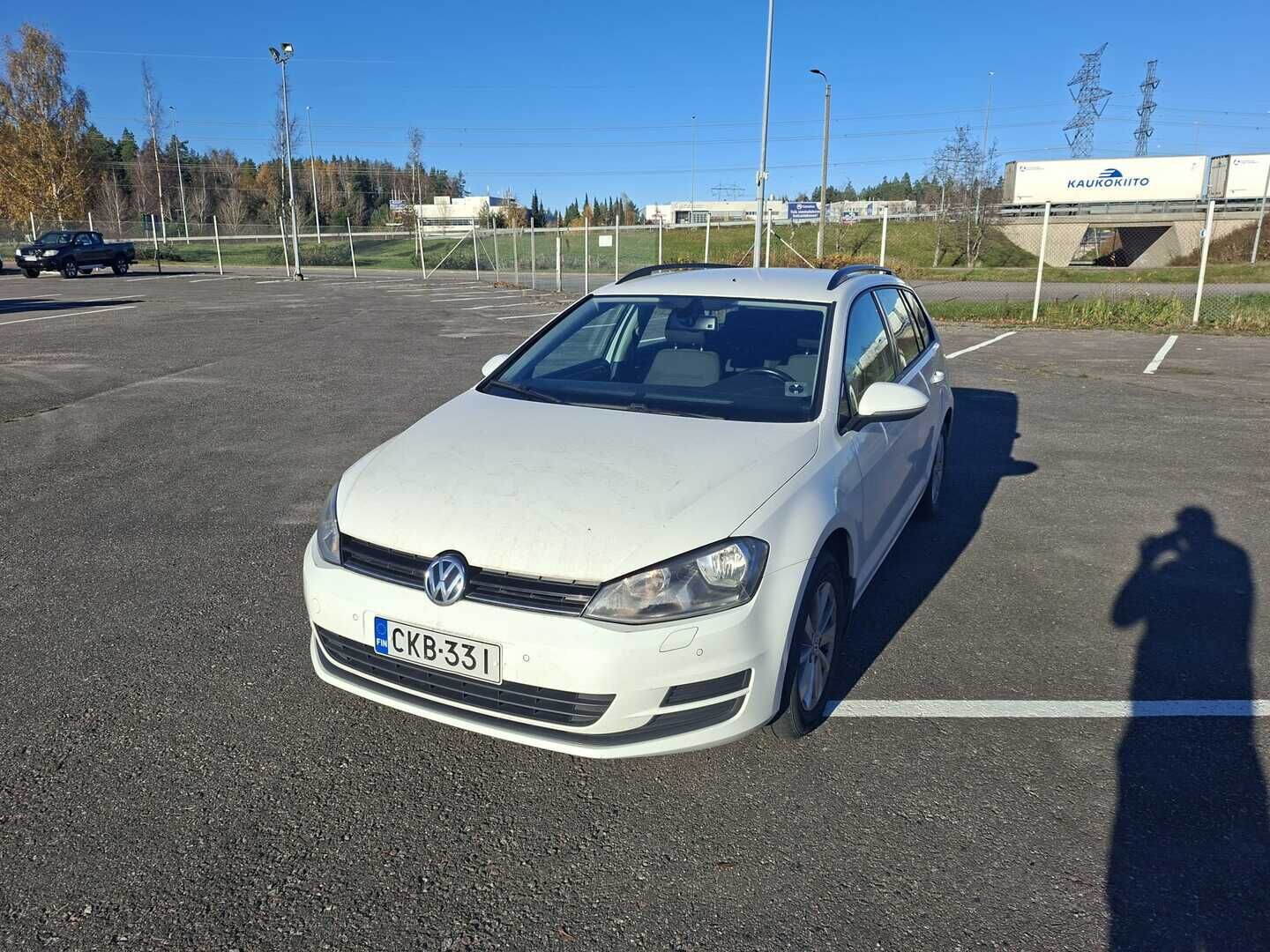Volkswagen Golf 2015 Variant Comfortline 1,2 TSI 81 kW (110 hv) DSG-automaatti - | Webasto | Bluetooth | Suomi-auto | Vakionopeudensäädin | Pysäköintitutkat | 