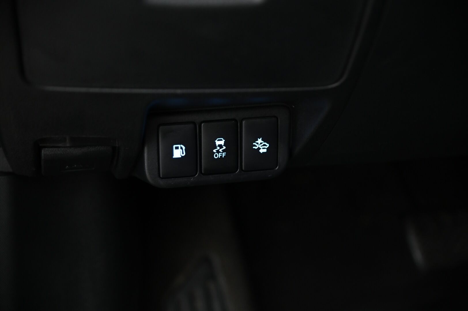 Toyota Avensis 2016 *1,8 Valvematic Active Touring Sports Multidrive S *P-Kamera / Koukku / Navi / Vakionopeudensäädin* - *Suomi-Auto / Lohkolämmitin sisäpistokkeella / 2X Renkaat / Siisti*