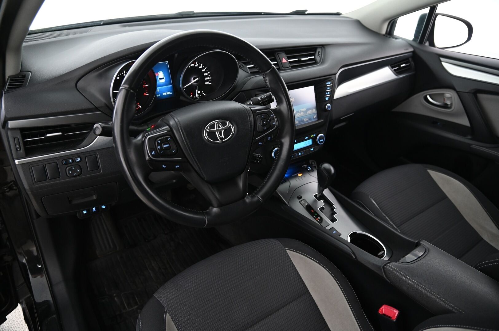 Toyota Avensis 2016 *1,8 Valvematic Active Touring Sports Multidrive S *P-Kamera / Koukku / Navi / Vakionopeudensäädin* - *Suomi-Auto / Lohkolämmitin sisäpistokkeella / 2X Renkaat / Siisti*