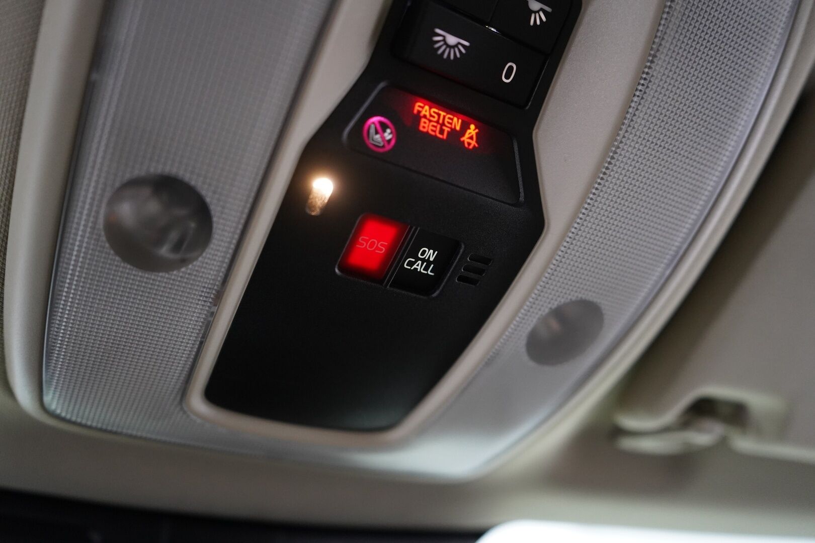 Volvo XC60 2016 D5 AWD Business Summum aut *ACC / Webasto / VOC / Vetokoukku / Ratinlämmitin* - KATSO KAMPANJAHINTA! / Suomi-auto / Hyvä huoltohistoria / Kahdet OEM vanteet - HULLUT JOULUT KORKOTARJOUS 2,49% 