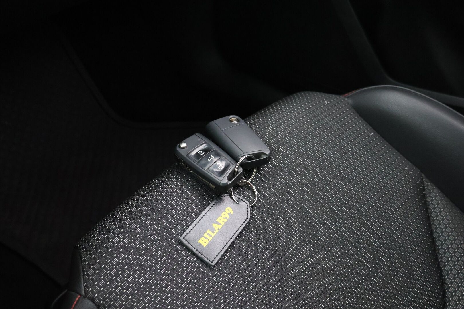 Seat Leon ST 2016 1,8 TSI 180 FR - | Suomi-Auto | Lohko + sis. pistoke | Puolinahat | Vakkari | LED