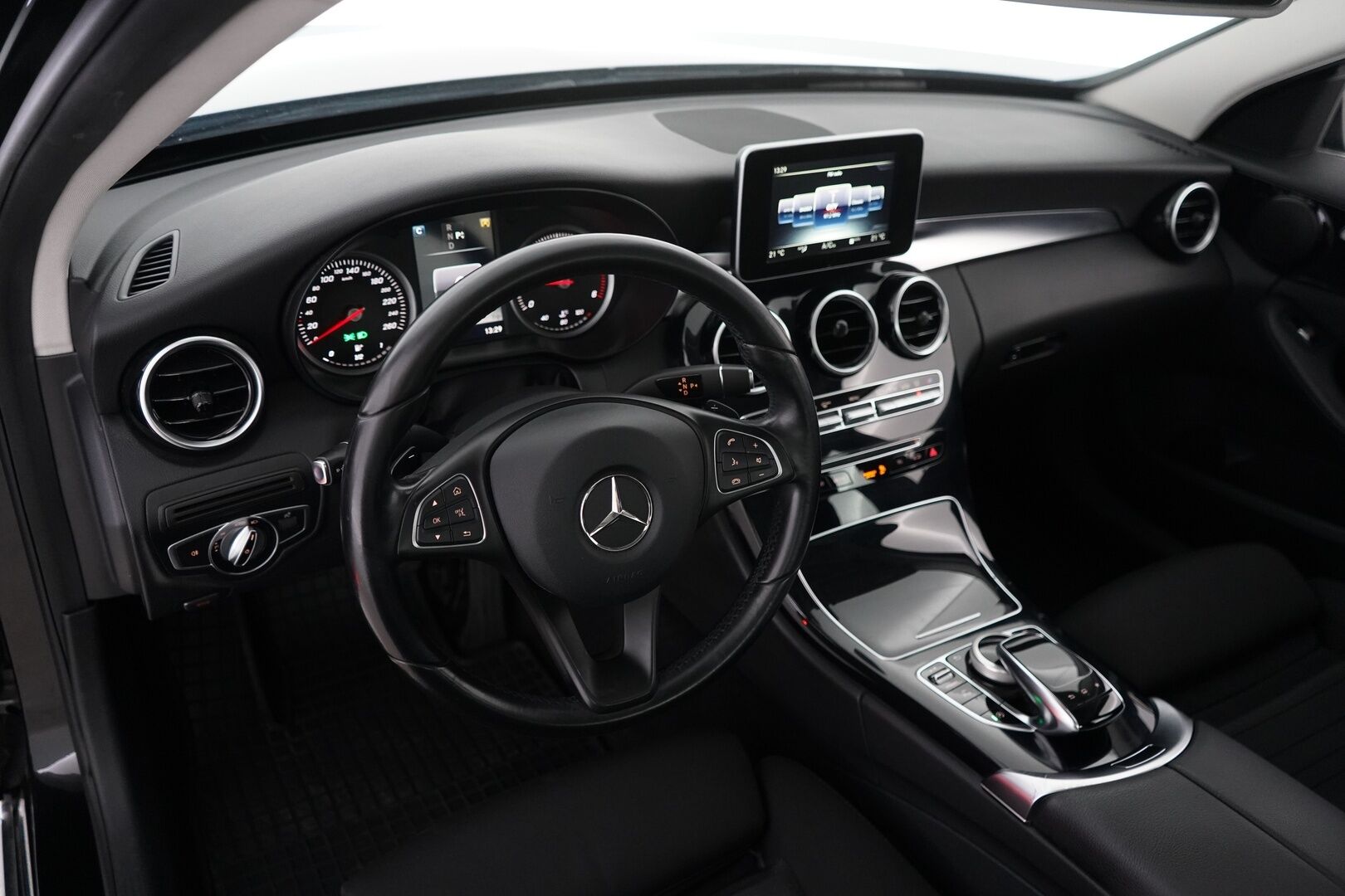 Mercedes-Benz C 2016 200 BlueTec A Premium Business *ILS / Sporttipenkit / Suomi-auto* - AMG-Vanteet / Hyvät kesärenkaat / Juuri katsastettu