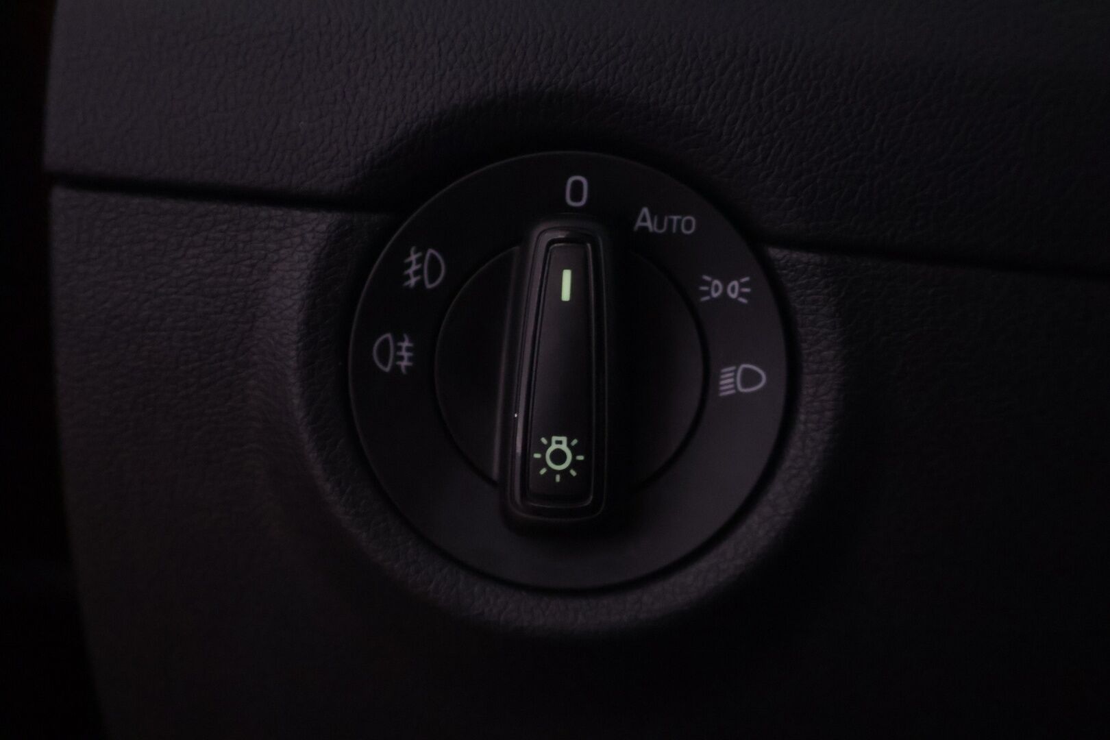 Skoda Octavia 2016 1,6 TDI Style DSG Autom. - * YritysOutlet - tämä auto myydään vain yrityksille *
