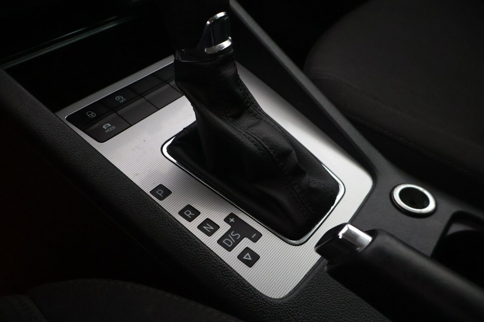 Skoda Octavia 2016 1,6 TDI Style DSG Autom. - * YritysOutlet - tämä auto myydään vain yrityksille *