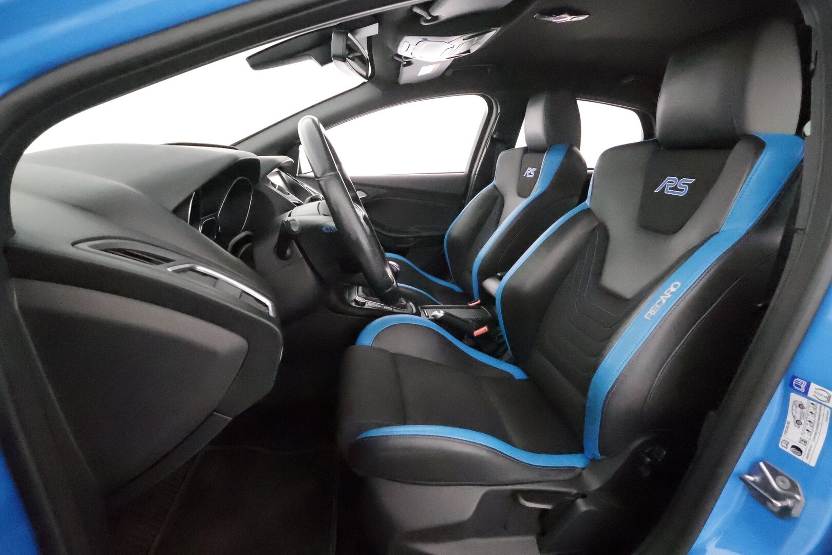 Ford Focus 2016 2,3 EcoBoost 350 hv start/stop M6 RS * Lohkolämmitin / Xenon / P.tutka / Vakkari / Launch Control / Bluetooth * - Suomi-auto / Kahdet renkaat / Merkkihuollettu!