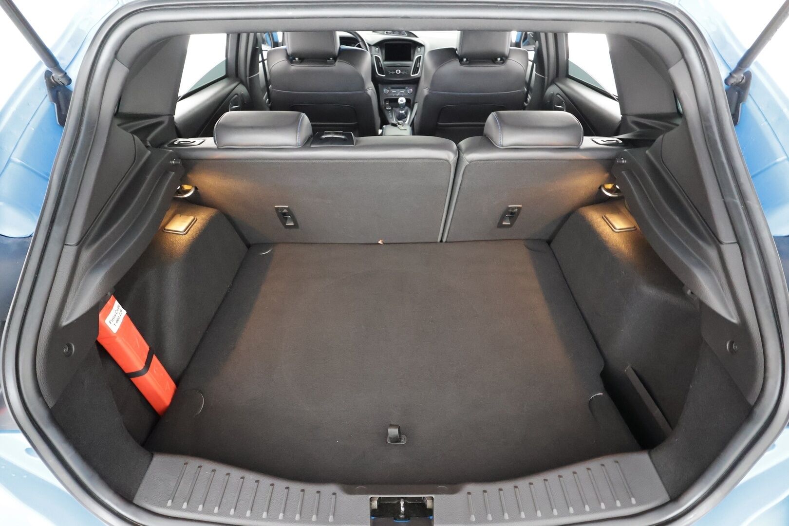 Ford Focus 2016 2,3 EcoBoost 350 hv start/stop M6 RS * Lohkolämmitin / Xenon / P.tutka / Vakkari / Launch Control / Bluetooth * - Suomi-auto / Kahdet renkaat / Merkkihuollettu!