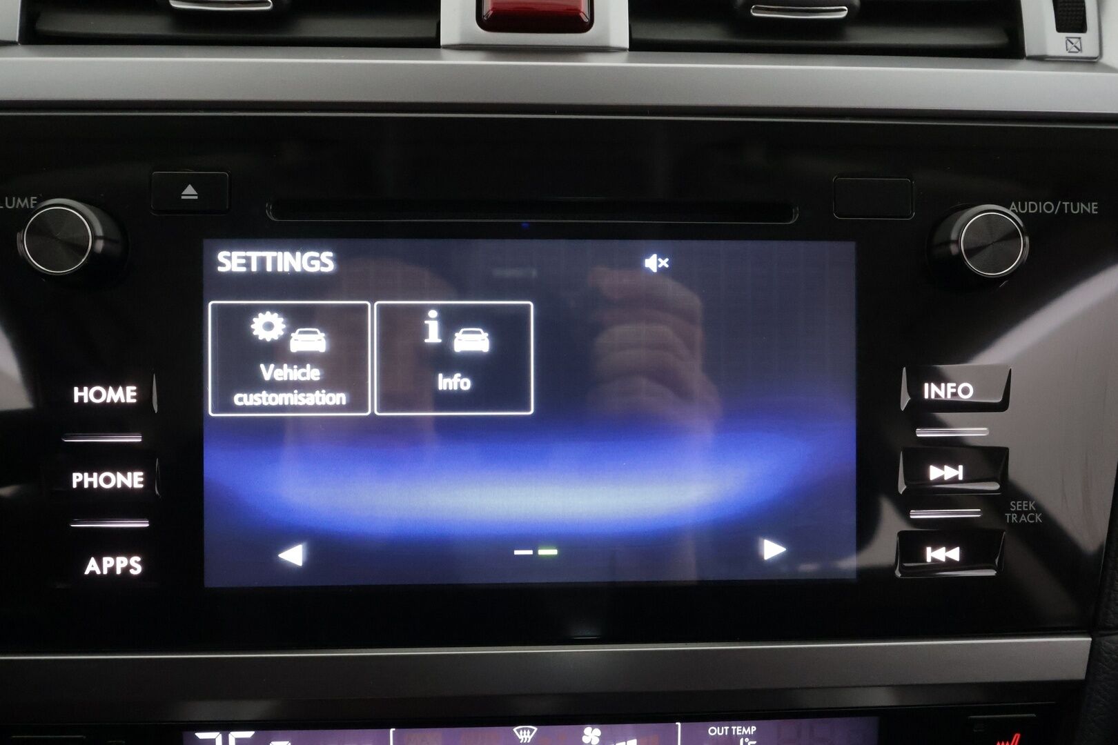 Subaru Outback 2016 2,5i Base CVT * ACC / P.kamera / Lohkolämmitin / Koukku / Sähköpenkki * - Suomi-auto / Kahdet renkaat aluvanteilla / Juuri katsastettu - Osta nyt, maksa vasta ensi vuonna