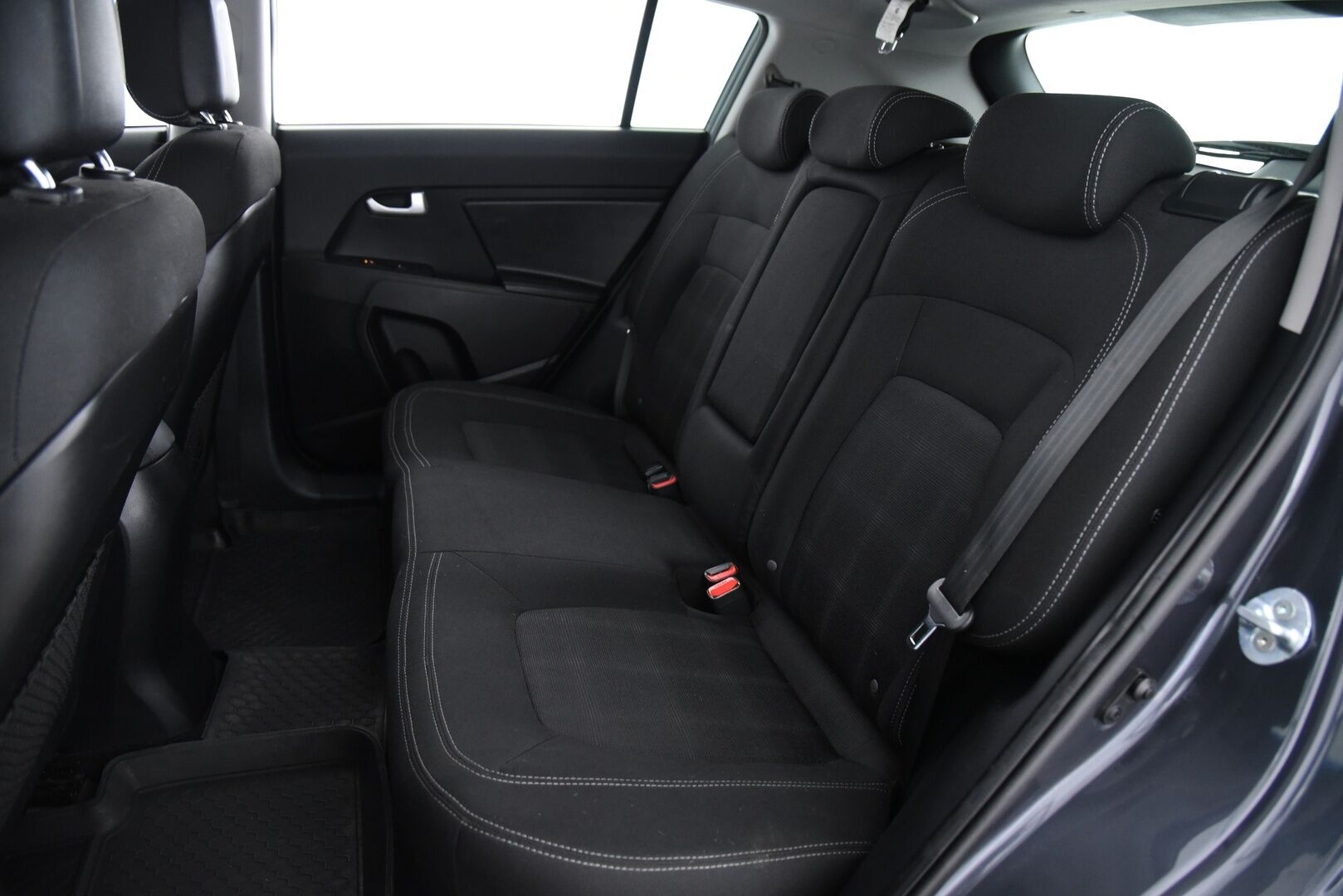 Kia Sportage 2015 1,6 ISG Urban Active EcoDynamics / Vetokoukku / P-Tutka / Lämmitettävä ratti / LED-Lisävalo / - Hyvä huoltohistoria! / Suomi-auto - HULLUT AVAJAISHULINAT KORKOTARJOUS 3,29 %