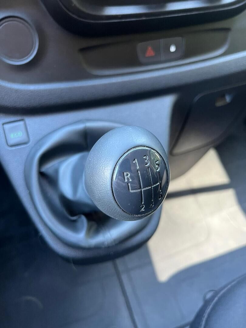 Renault Trafic Passenger 2016 dCi 145 TwinTurbo L2H1 1+8 hlö
