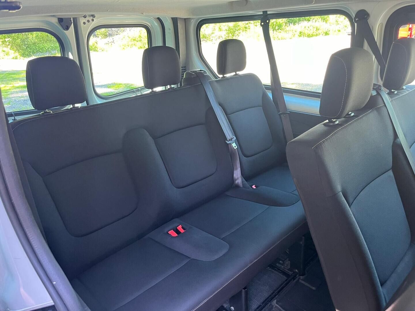 Renault Trafic Passenger 2016 dCi 145 TwinTurbo L2H1 1+8 hlö