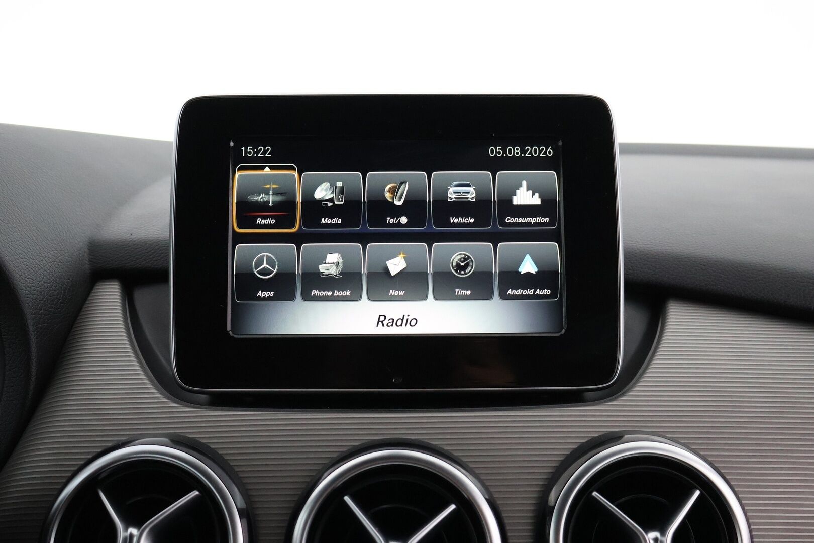 Mercedes-Benz B 2017 180 A Premium Business - | LED High Perf. | P-Kamera | Suomi-Auto | Apple&Android | Lohko + sis. |