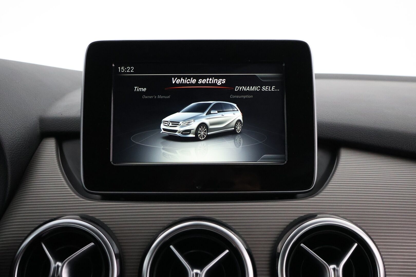 Mercedes-Benz B 2017 180 A Premium Business - | LED High Perf. | P-Kamera | Suomi-Auto | Apple&Android | Lohko + sis. |