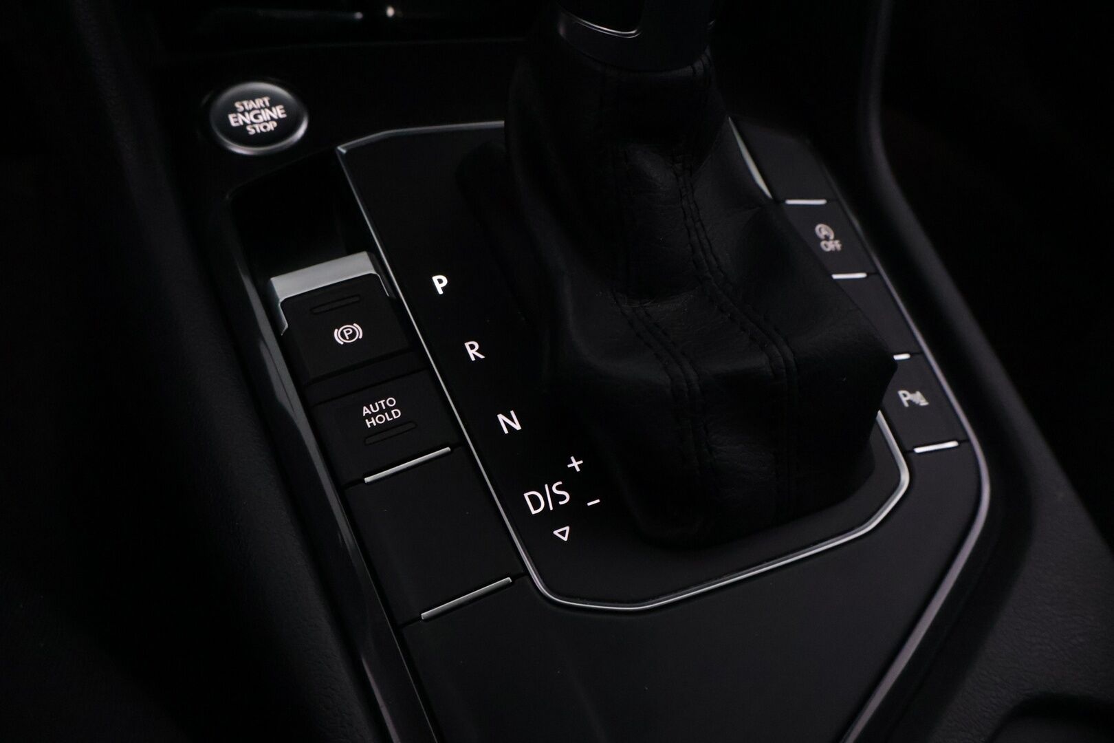Volkswagen Tiguan 2017 Comfortline 2,0 TDI SCR 110 kW (150 hv) DSG-automaatti - | Suomi-auto | Webasto | Adapt. Vakkari | Vetokoukku | Keylessgo | LED-Valot | Kahdet renkaat vanteilla | 