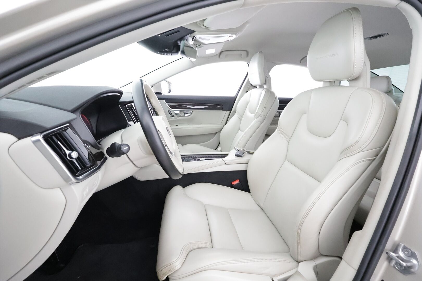 Volvo S90 2017 D4 Inscription aut * Pilot assist / LED / Webasto / Muistipenkit / Sporttinahat / P.tutka * - Suomi-auto / Kahdet renkaat aluvanteilla