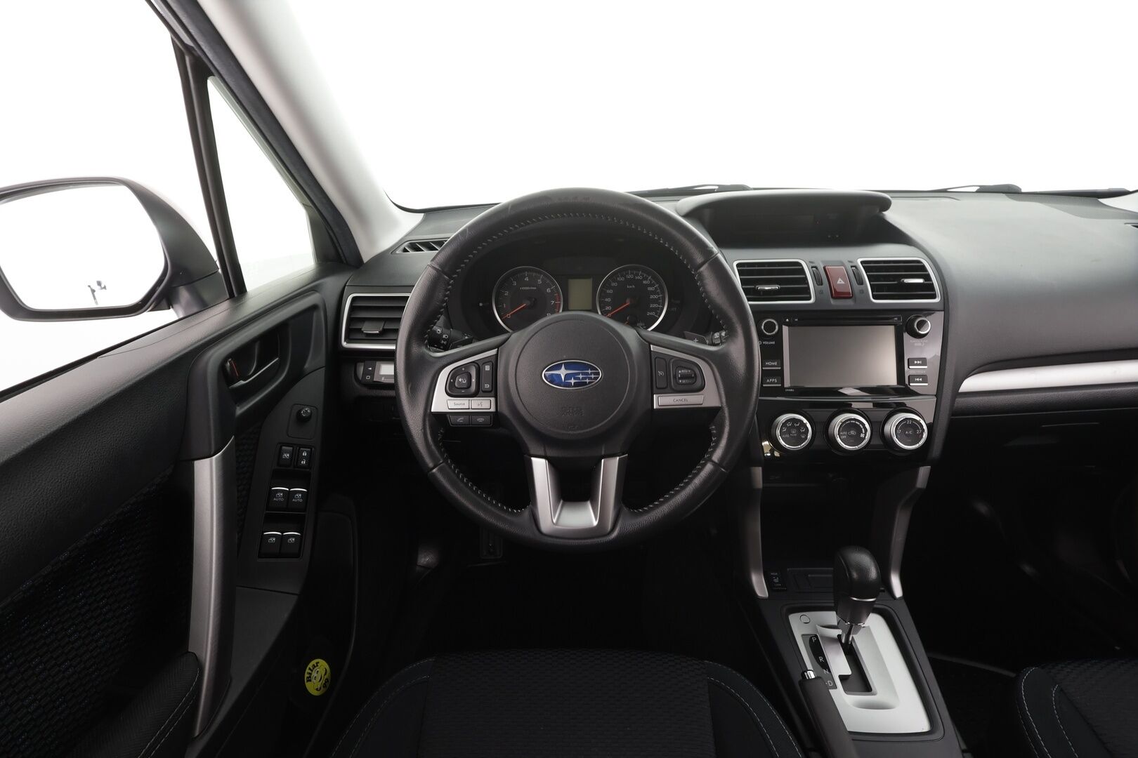 Subaru Forester 2016 2,0i X CVT *1.Om Suomi-auto / Webasto / Vetokoukku / Vakkari / Bluetooth * - *1 omisteinen suomi auto*