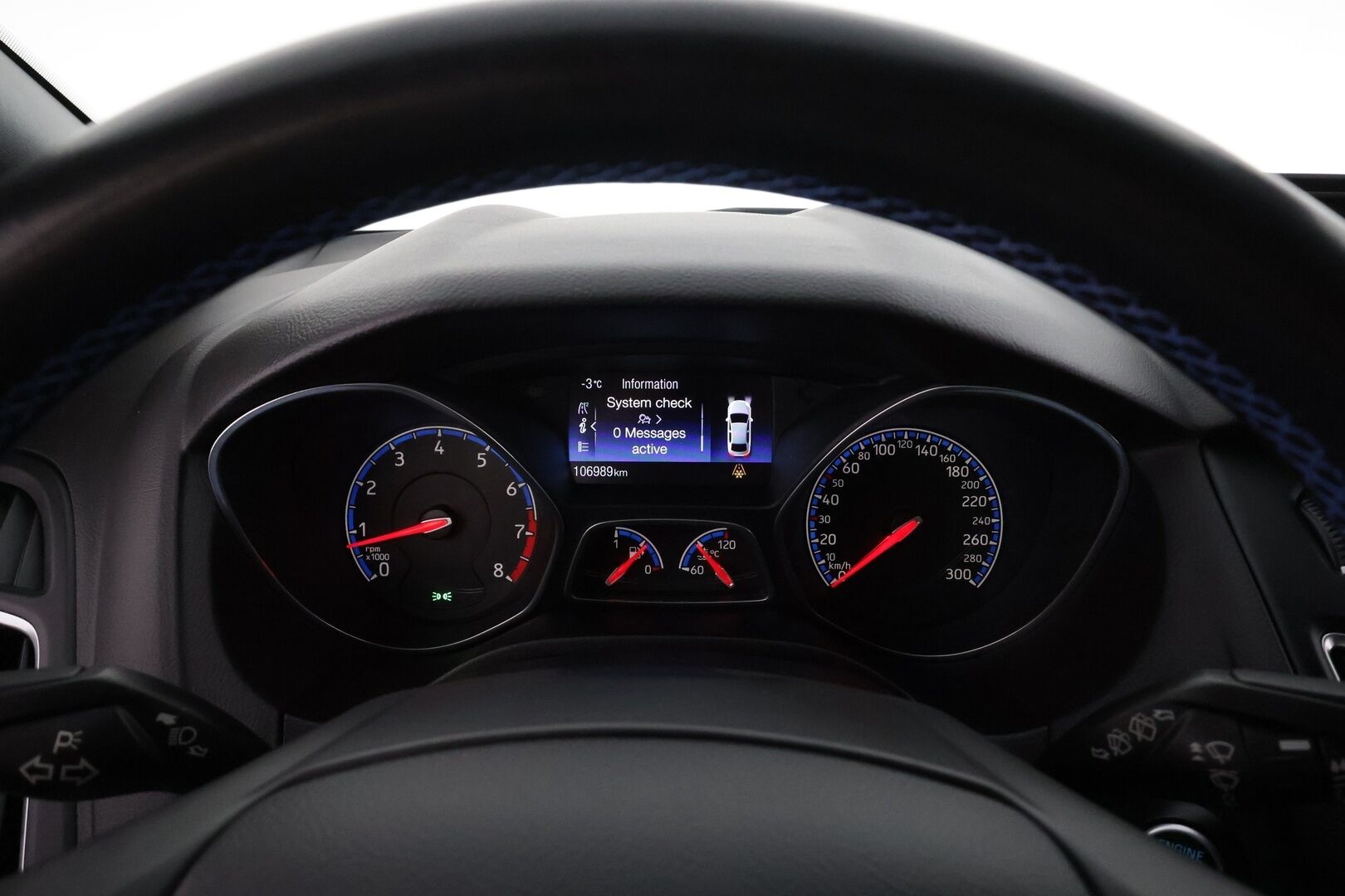 Ford Focus 2017 2,3 EcoBoost 350 hv start/stop M6 RS 5-ovinen * Vakkari / Xenon / Sporttipenkit / P.kamera / Sony* - Kahdet renkaat / Suomi-auto