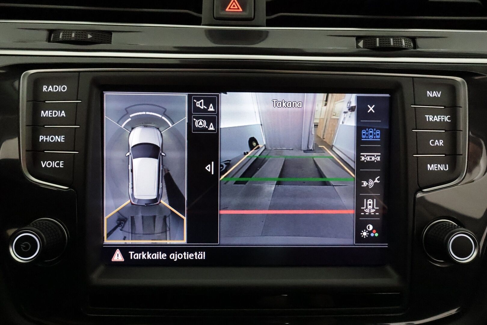 Volkswagen Tiguan 2017 Highline 2,0 TSI 132 kW 4MOTION DSG **Webasto / Adapt.Vakkari / LED-valot / 360° / Navi / Kaistavahti / KeylessGO** - Suomi-auto / Kahdet Renkaat / Merkkihuollettu!