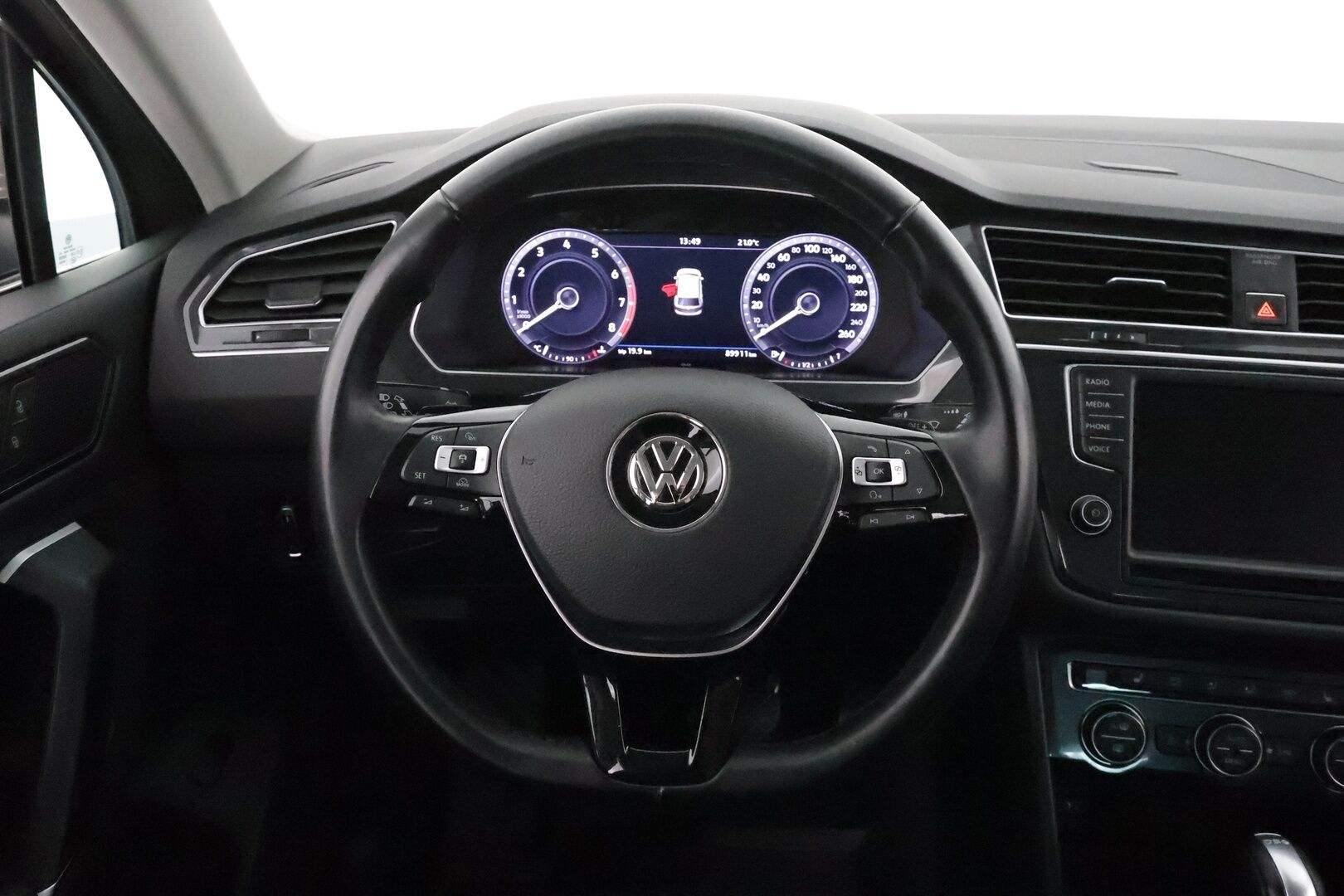 Volkswagen Tiguan 2017 Highline 2,0 TSI 132 kW 4MOTION DSG **Webasto / Adapt.Vakkari / LED-valot / 360° / Navi / Kaistavahti / KeylessGO** - Suomi-auto / Kahdet Renkaat / Merkkihuollettu!