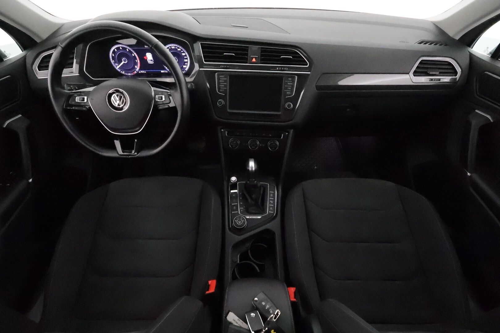 Volkswagen Tiguan 2017 Highline 2,0 TSI 132 kW 4MOTION DSG **Webasto / Adapt.Vakkari / LED-valot / 360° / Navi / Kaistavahti / KeylessGO** - Suomi-auto / Kahdet Renkaat / Merkkihuollettu!