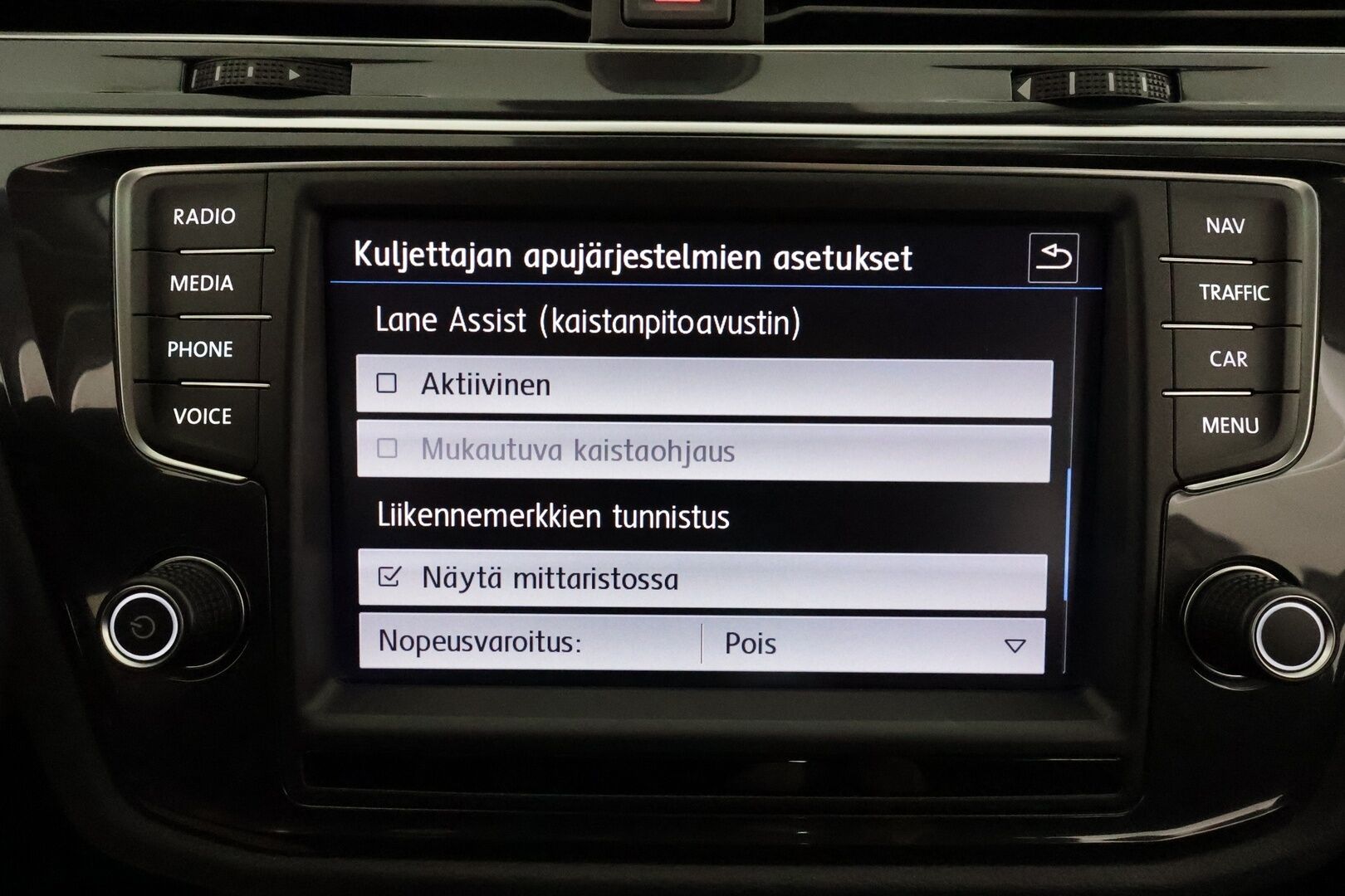 Volkswagen Tiguan 2017 Highline 2,0 TSI 132 kW 4MOTION DSG **Webasto / Adapt.Vakkari / LED-valot / 360° / Navi / Kaistavahti / KeylessGO** - Suomi-auto / Kahdet Renkaat / Merkkihuollettu!