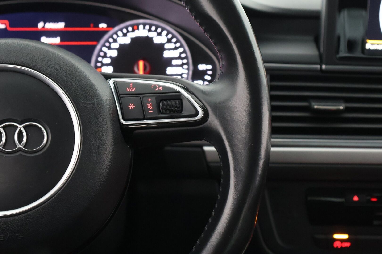 Audi A6 2017 Avant Business Sport 2,0 TFSI 185 kW quattro S tronic - Tyylikäs | Neliveto | Sporttipenkit | Navi | Nahka-alcantara sisusta
