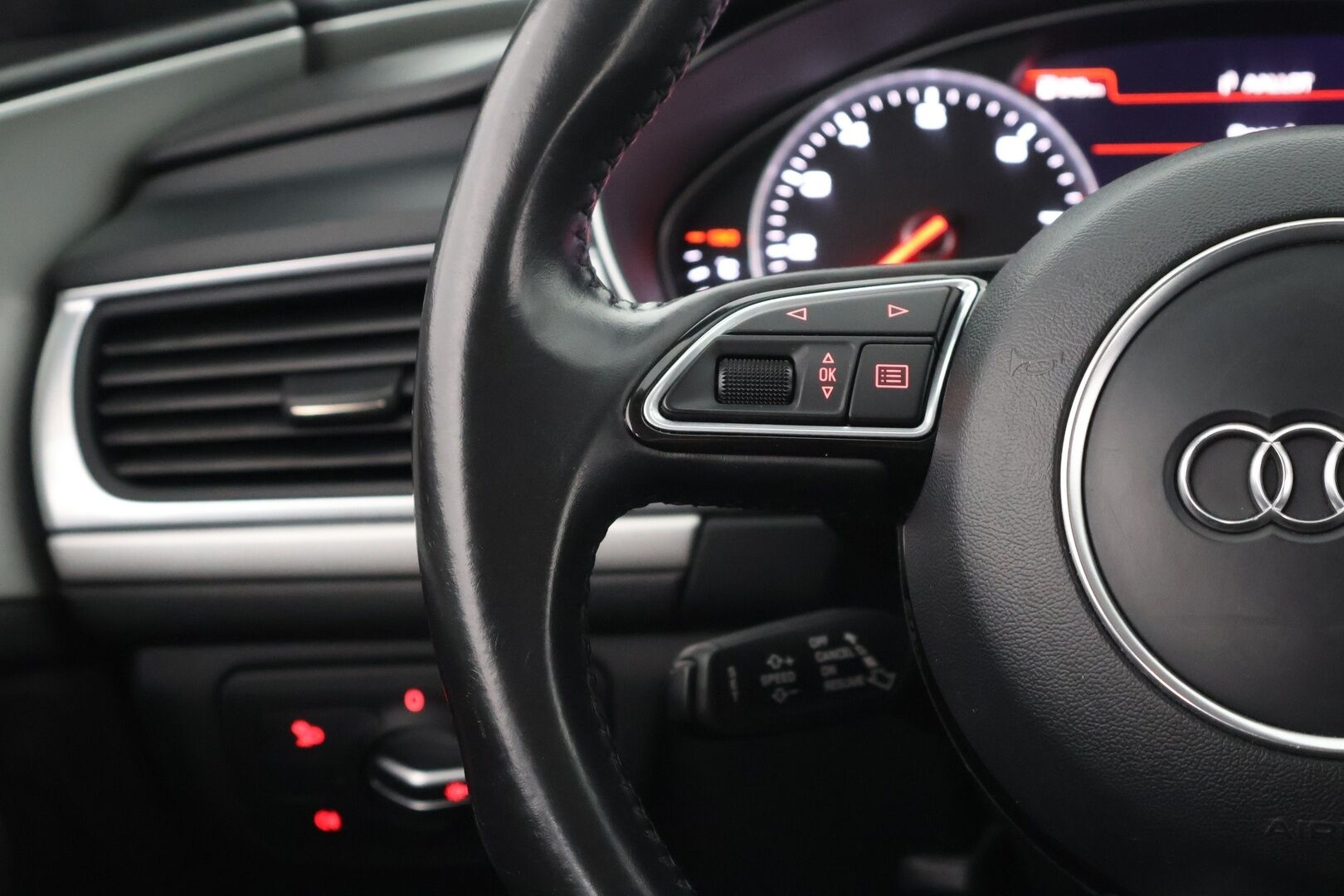 Audi A6 2017 Avant Business Sport 2,0 TFSI 185 kW quattro S tronic - Tyylikäs | Neliveto | Sporttipenkit | Navi | Nahka-alcantara sisusta