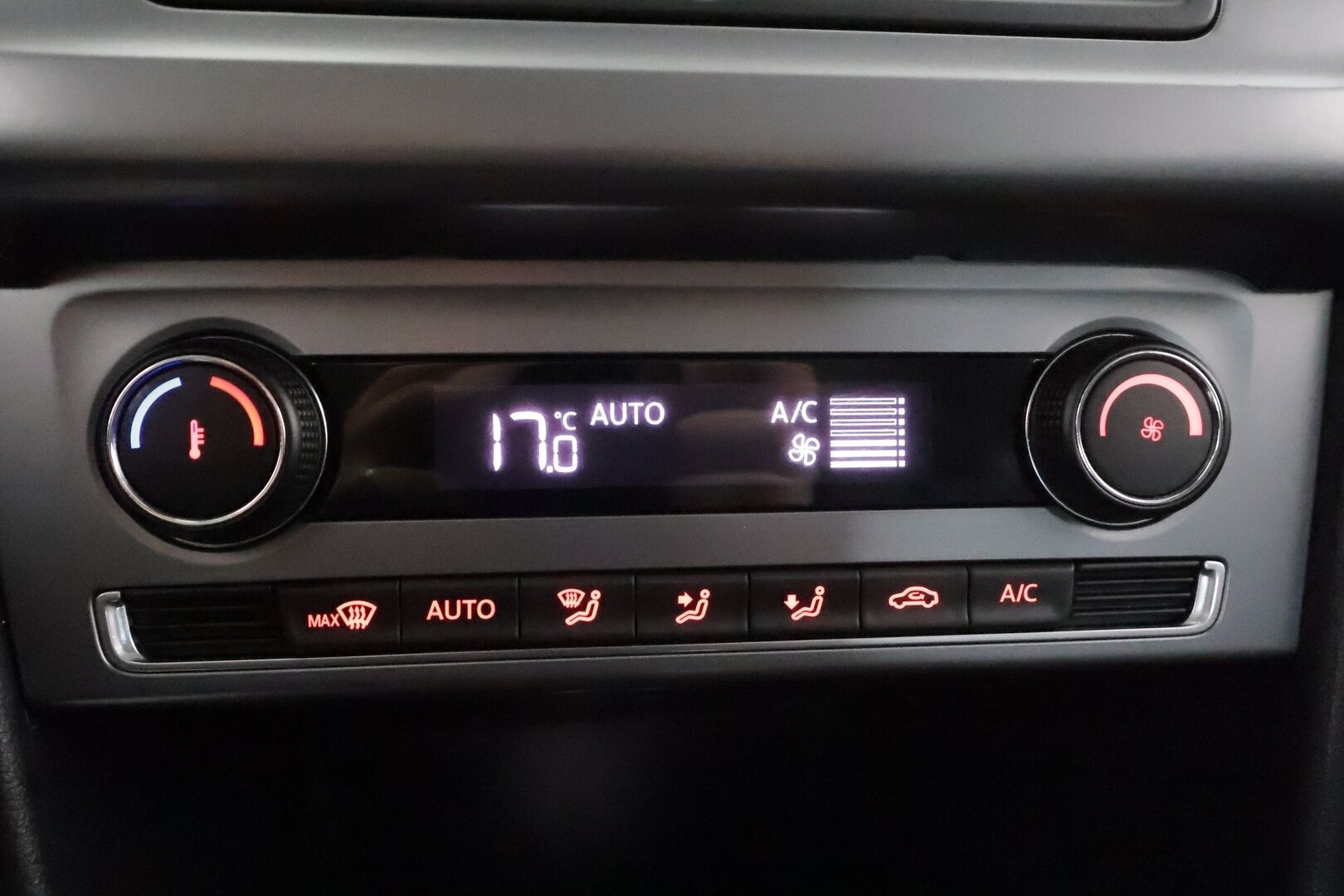 Volkswagen Polo 2017 Allstar 1,2 TSI 66 kW (90 hv) DSG-automaatti * Suomiauto / Vakkari / Peruutustutkat / Bluethooth / Ilmastointi / Kahdet Renkaat - Tulossa Tampereelle / Hiljattain huollettu!