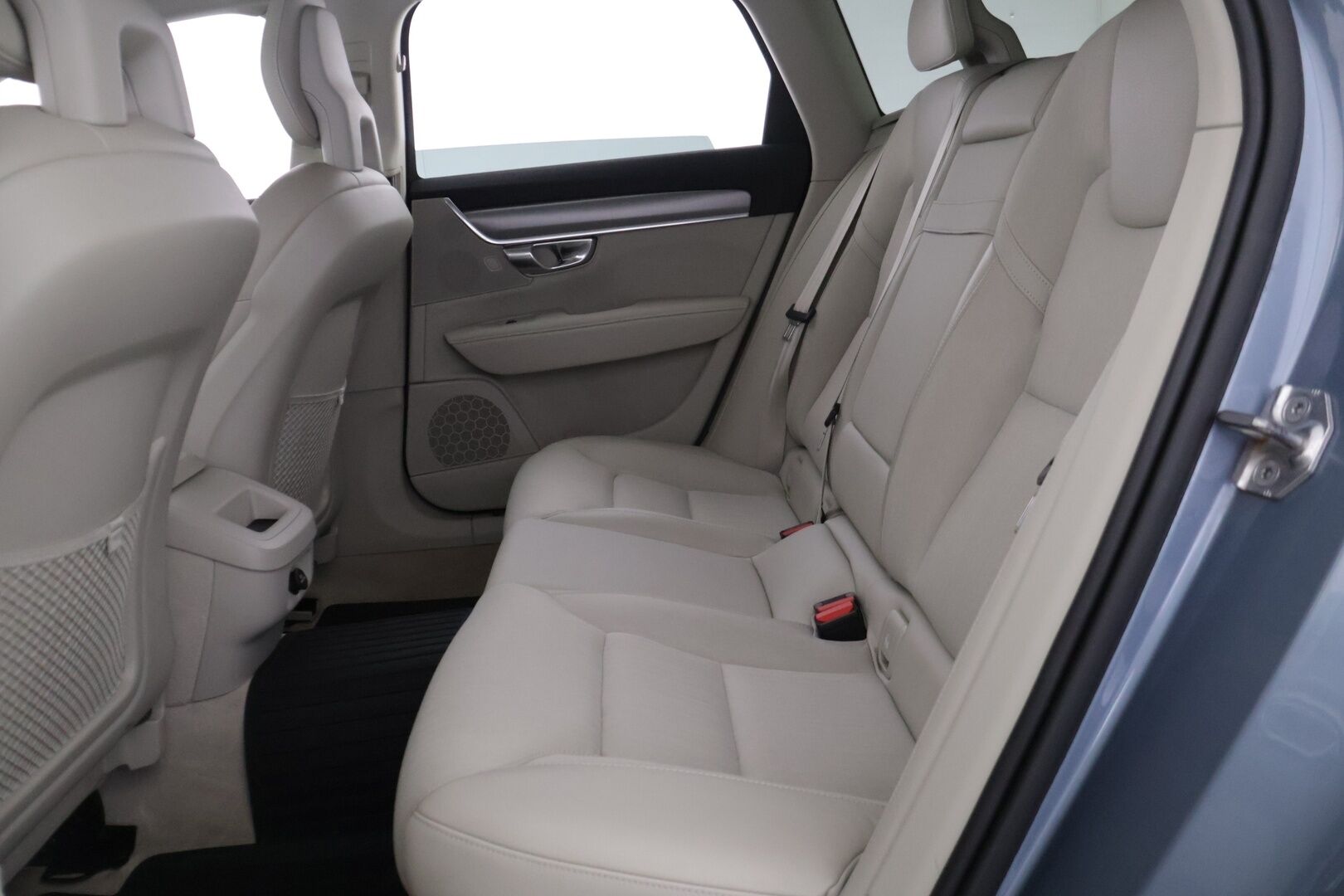 Volvo V90 2016 D5 AWD Momentum aut - Ei adblue | ACC | Pilot Assist | Webasto | Koukku | Tutkat | Vaalea sisusta | Suomi-auto | 2x vanteet & renkaat | Juuri tehty jakopää! |  