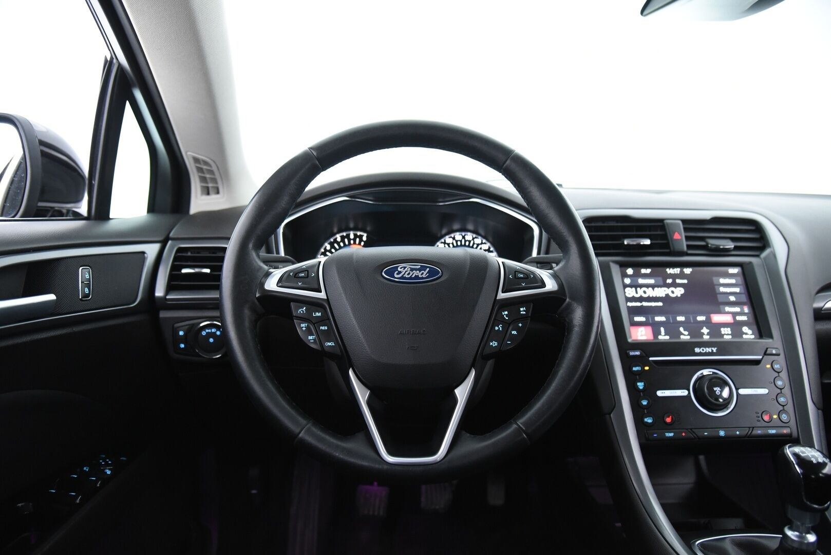 Ford Mondeo 2016 2,0 TDCi 150hv M6 Titanium Business 5D AWD - / 2-om. Suomi-auto / Webasto / P. Kamera / Navi / Koukku / Vakkari / Keyless /