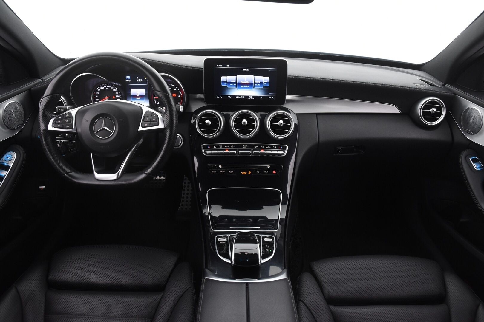 Mercedes-Benz C 2015 250 BlueTec T A Premium Business / Huippuvarusteet / AMG-Styling / Burmester / DTR+ / Keyless / Eibach / Navi / Peruutuskamera! - *Siisti / Huippuvarusteet*