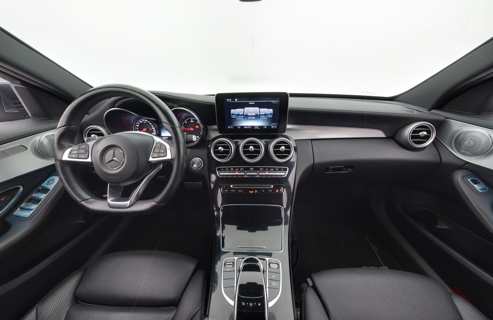 Mercedes-Benz C 2015 250 BlueTec T A Premium Business / Huippuvarusteet / AMG-Styling / Burmester / DTR+ / Keyless / Eibach / Navi / Peruutuskamera! - *Siisti / Huippuvarusteet*