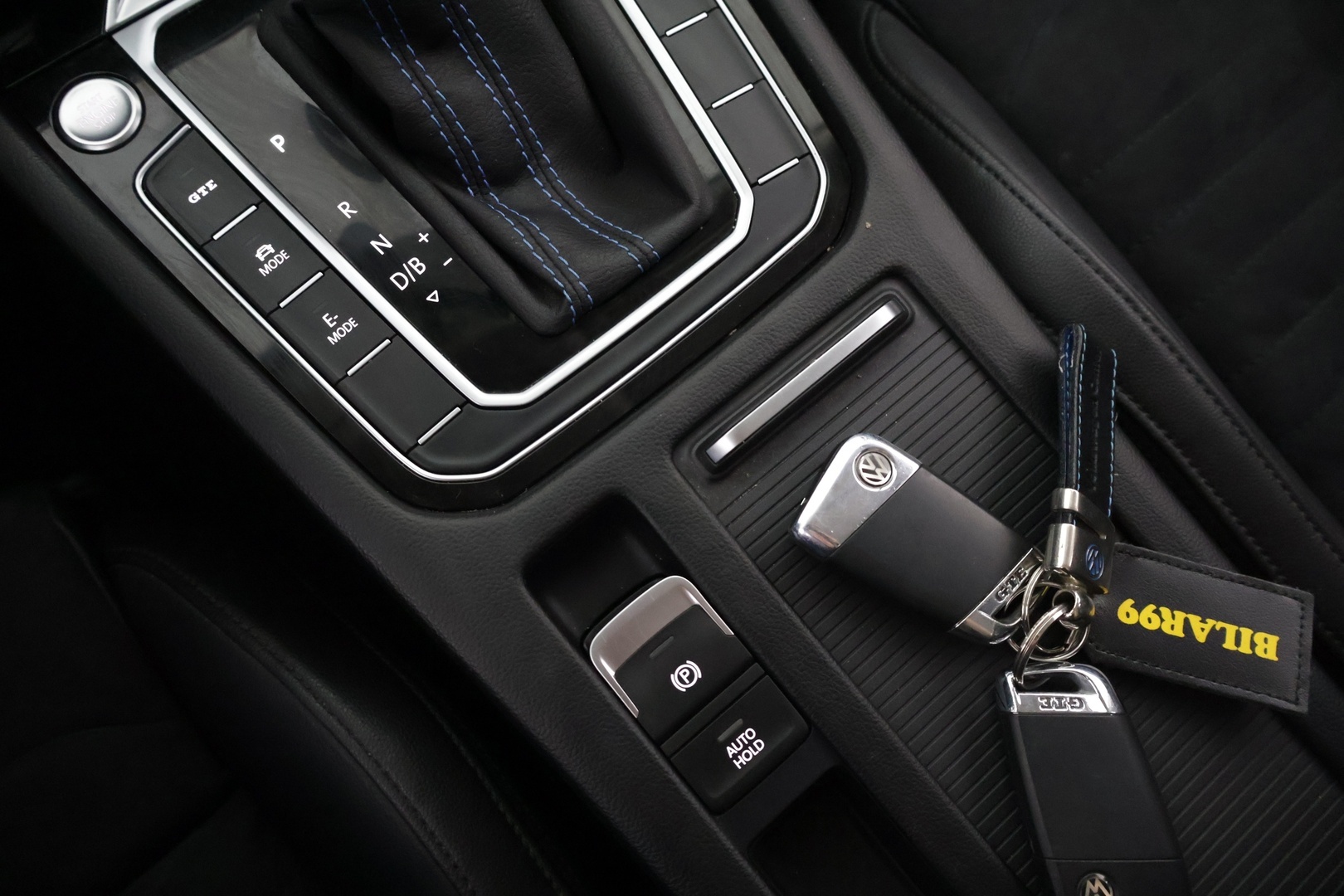 Volkswagen Passat 2018 Variant GTE Plug-In Hybrid 160 kW (218 hv) DSG-automaatti - ACC | Vetokoukku | LED | CarPlay | P-Kamera | ErgoComfort 