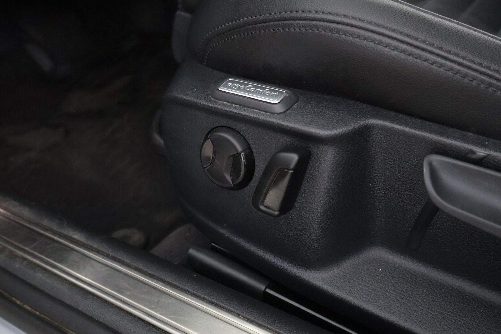 Volkswagen Passat 2018 Variant GTE Plug-In Hybrid 160 kW (218 hv) DSG-automaatti - ACC | Vetokoukku | LED | CarPlay | P-Kamera | ErgoComfort 