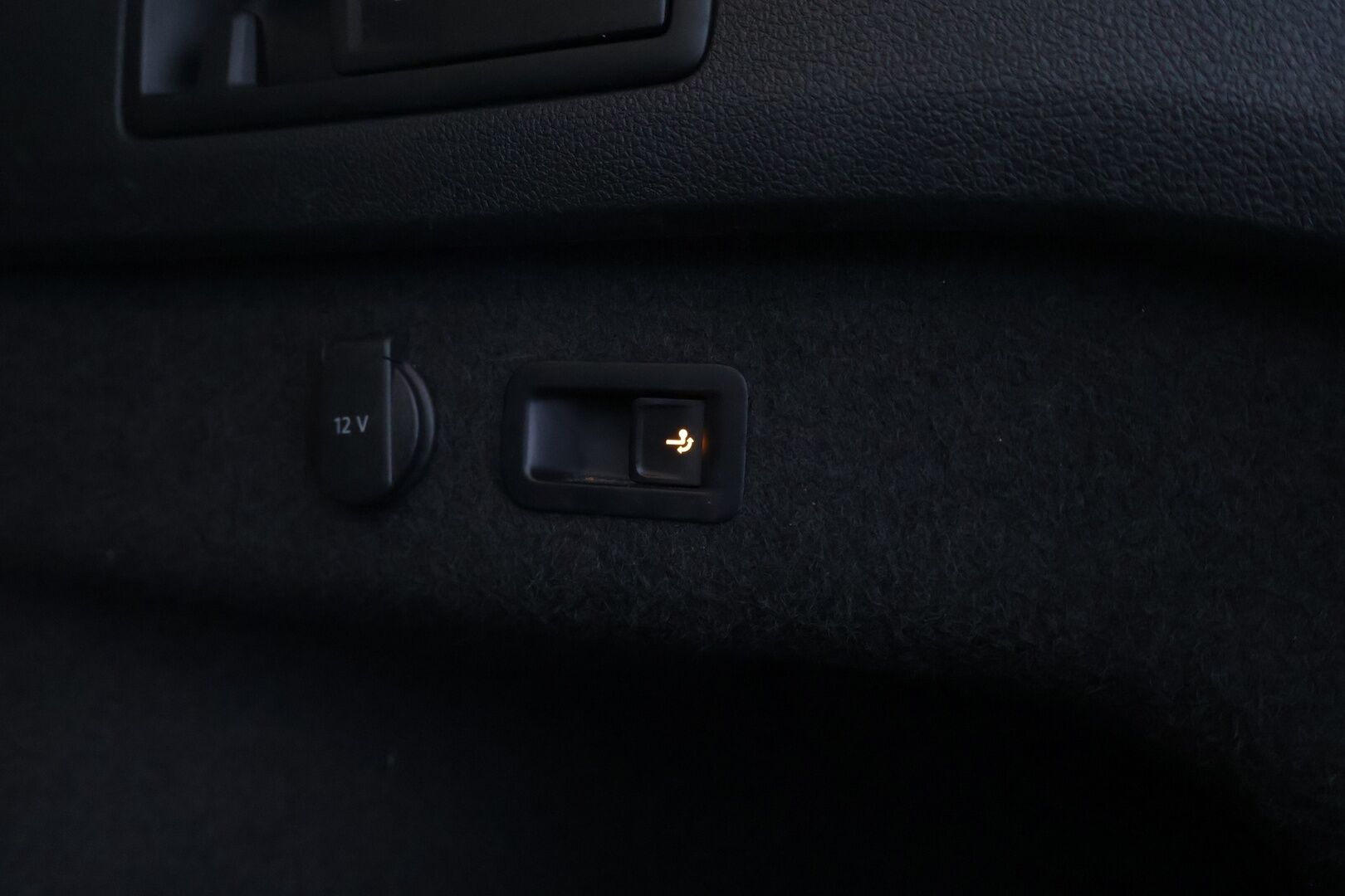 Volkswagen Passat 2018 Variant GTE Plug-In Hybrid 160 kW (218 hv) DSG-automaatti - ACC | Vetokoukku | LED | CarPlay | P-Kamera | ErgoComfort 