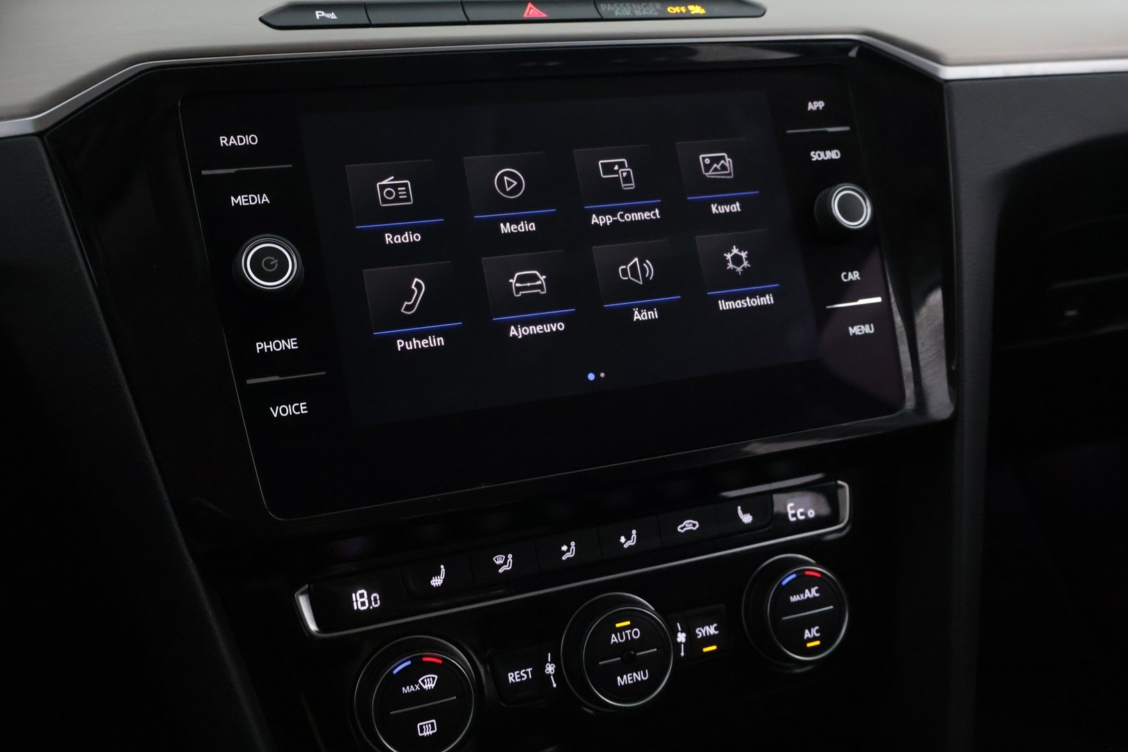 Volkswagen Passat 2018 Variant GTE Plug-In Hybrid 160 kW (218 hv) DSG-automaatti - ACC | Vetokoukku | LED | CarPlay | P-Kamera | ErgoComfort 